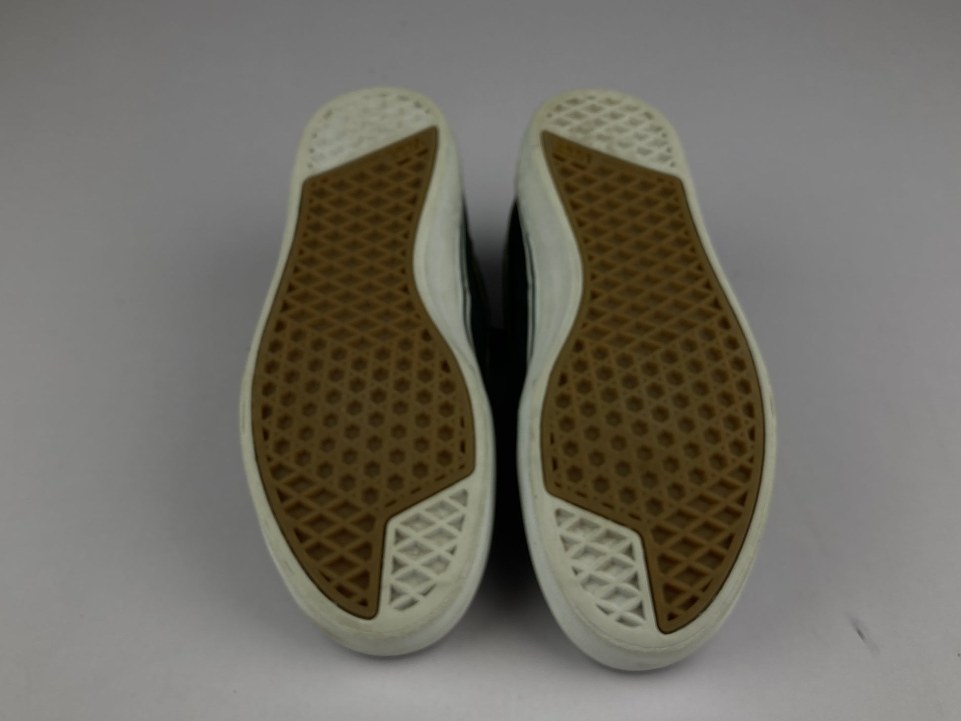 Vans Ultracush Pro 'Black/Gold'-Casual-Athletic Corner