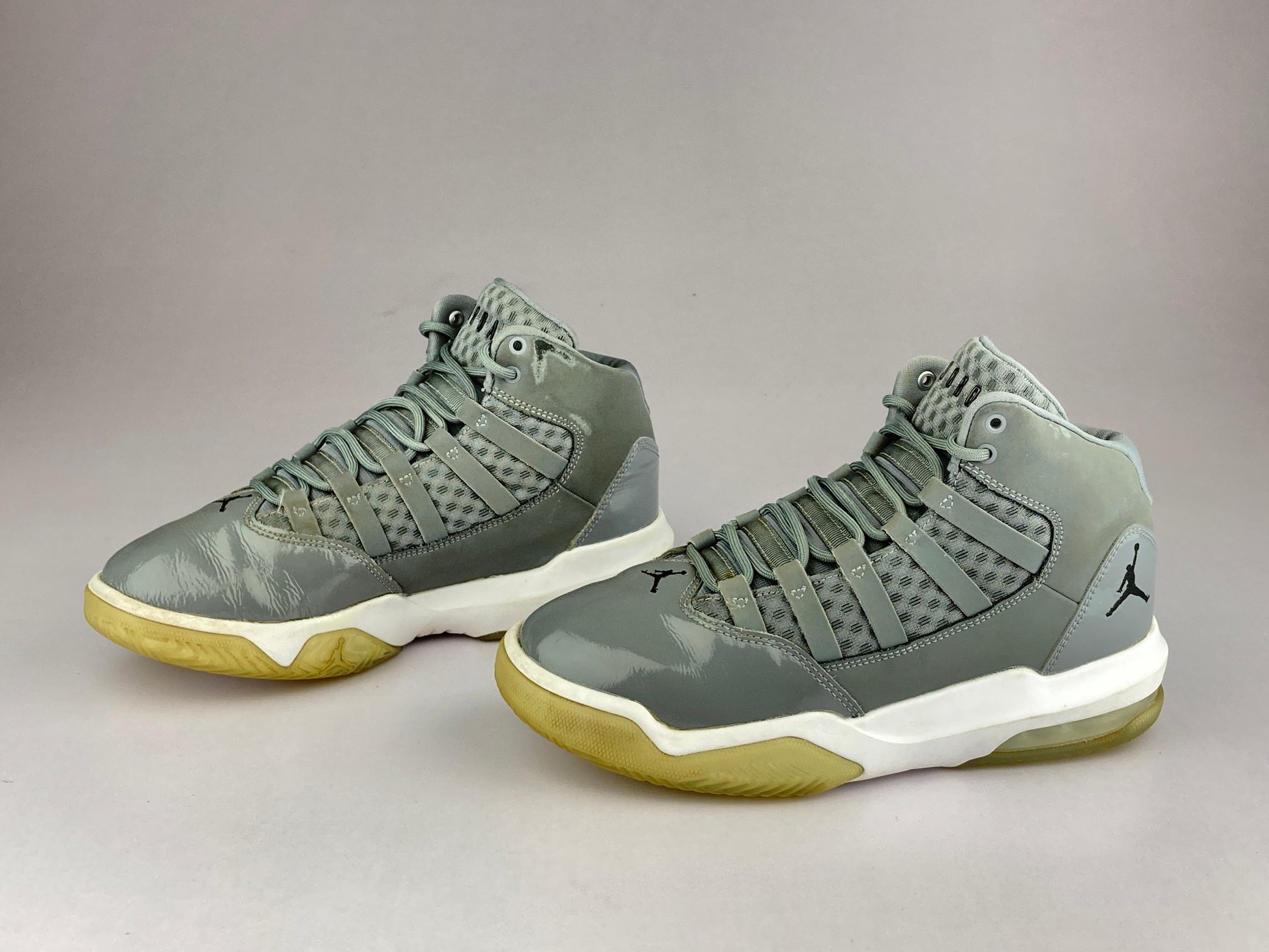 Shoes that are available online in Pakistan at athleticorner.com