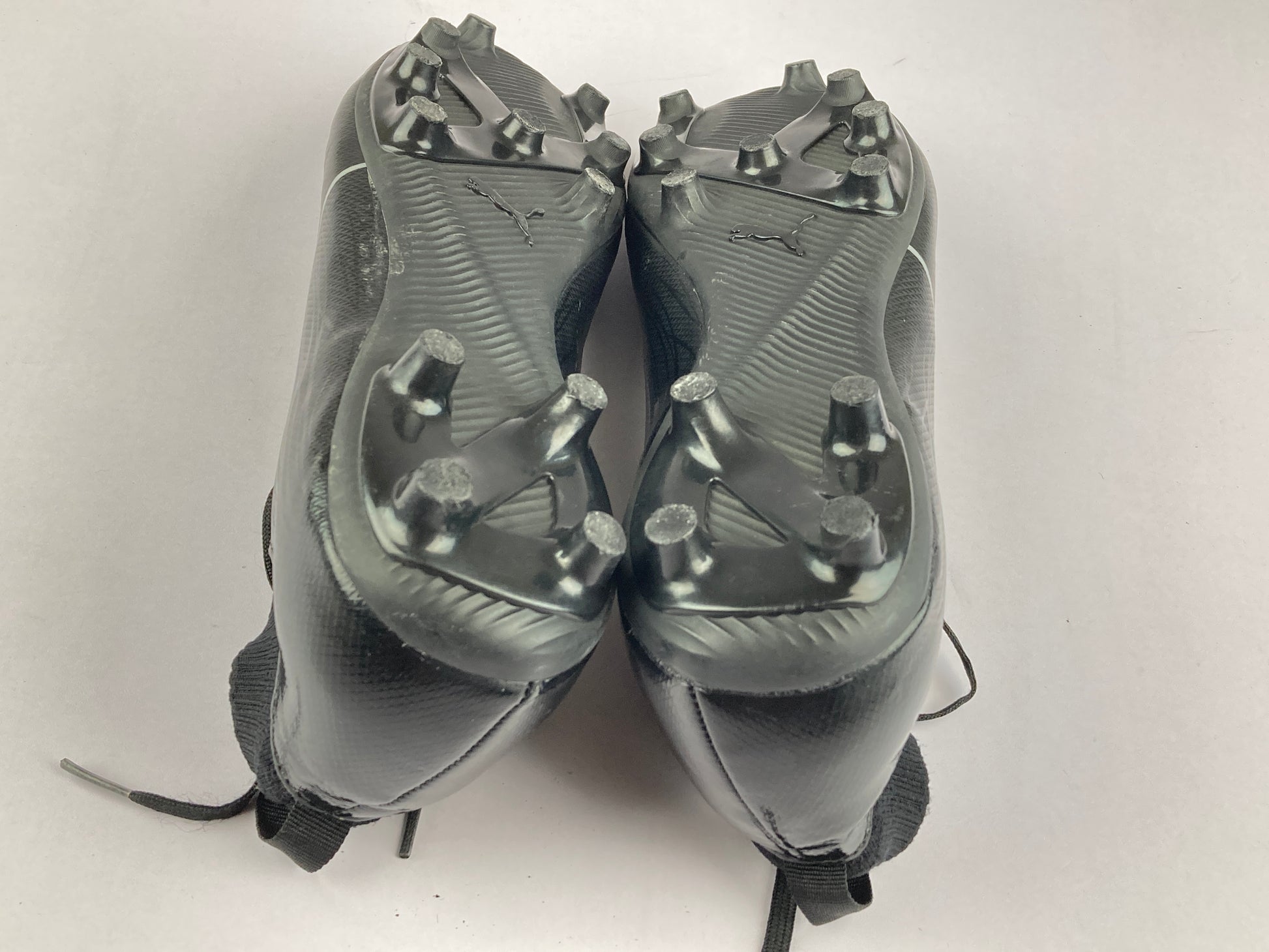 Shoes that are available online in Pakistan at athleticorner.com