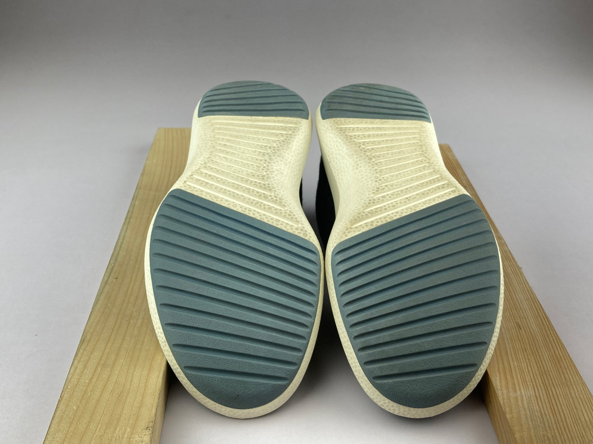 Shoes that are available online in Pakistan at athleticorner.com