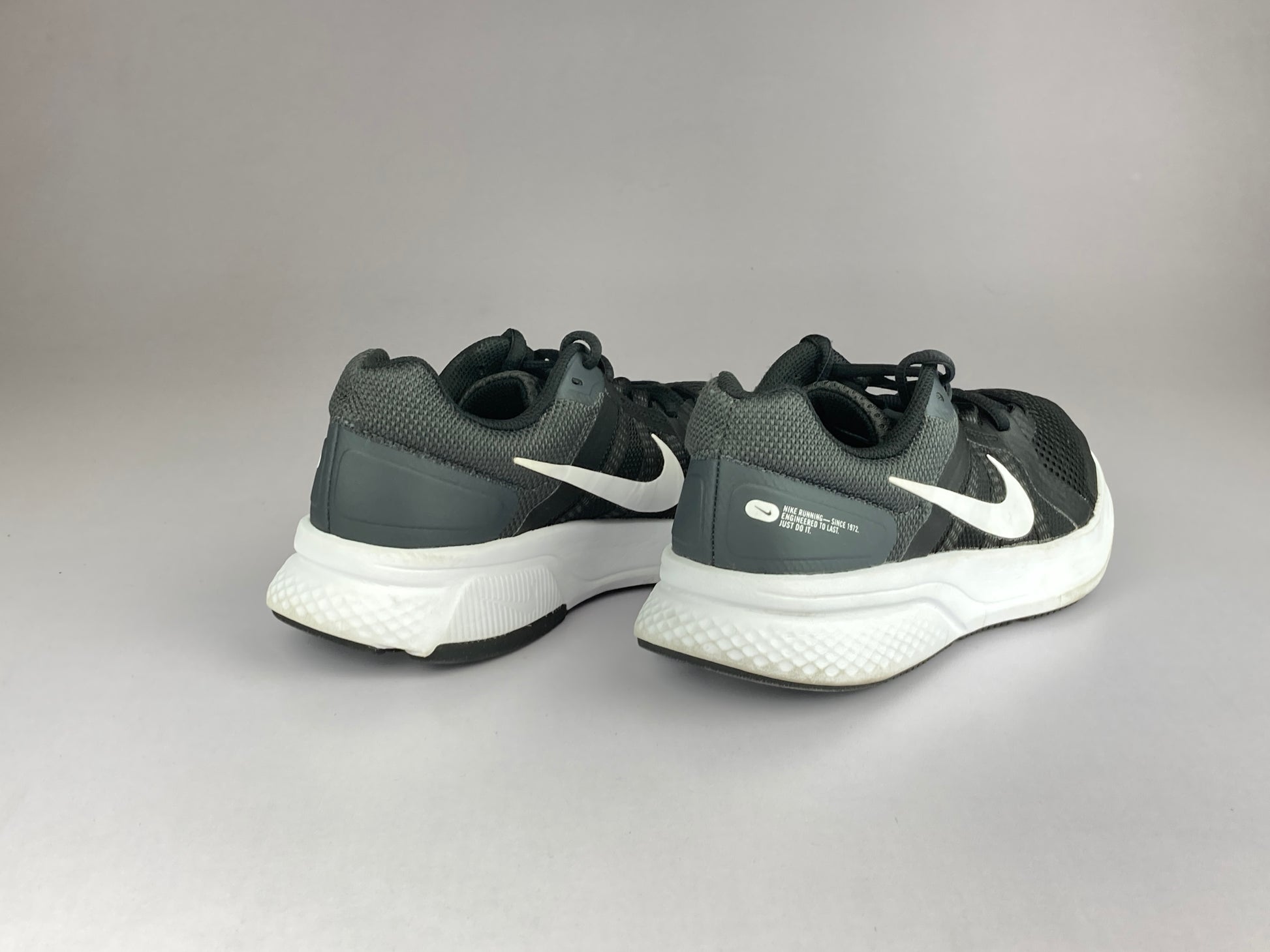 Shoes that are available online in Pakistan at athleticorner.com