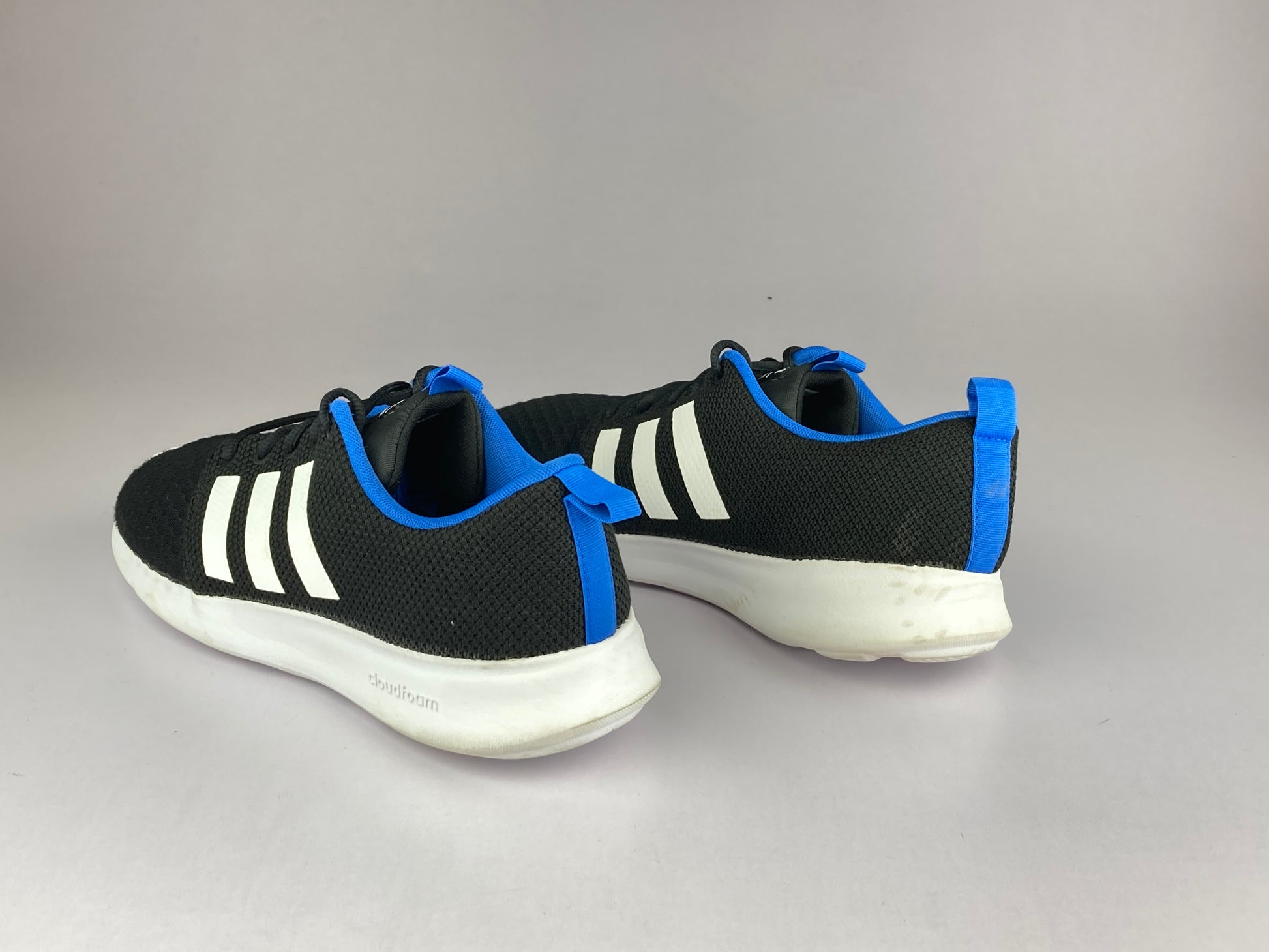 Shoes that are available online in Pakistan at athleticorner.com