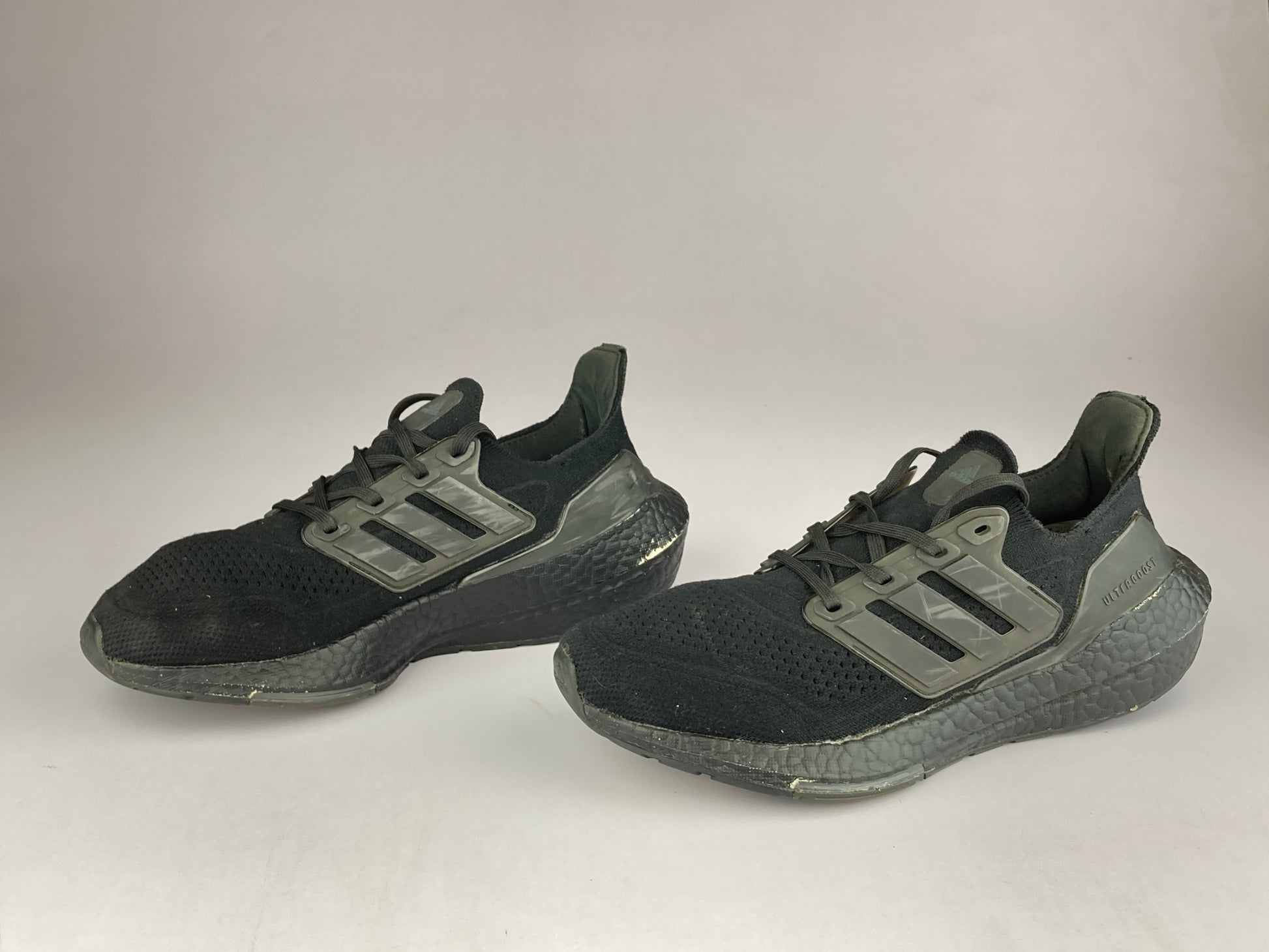 Shoes that are available online in Pakistan at athleticorner.com