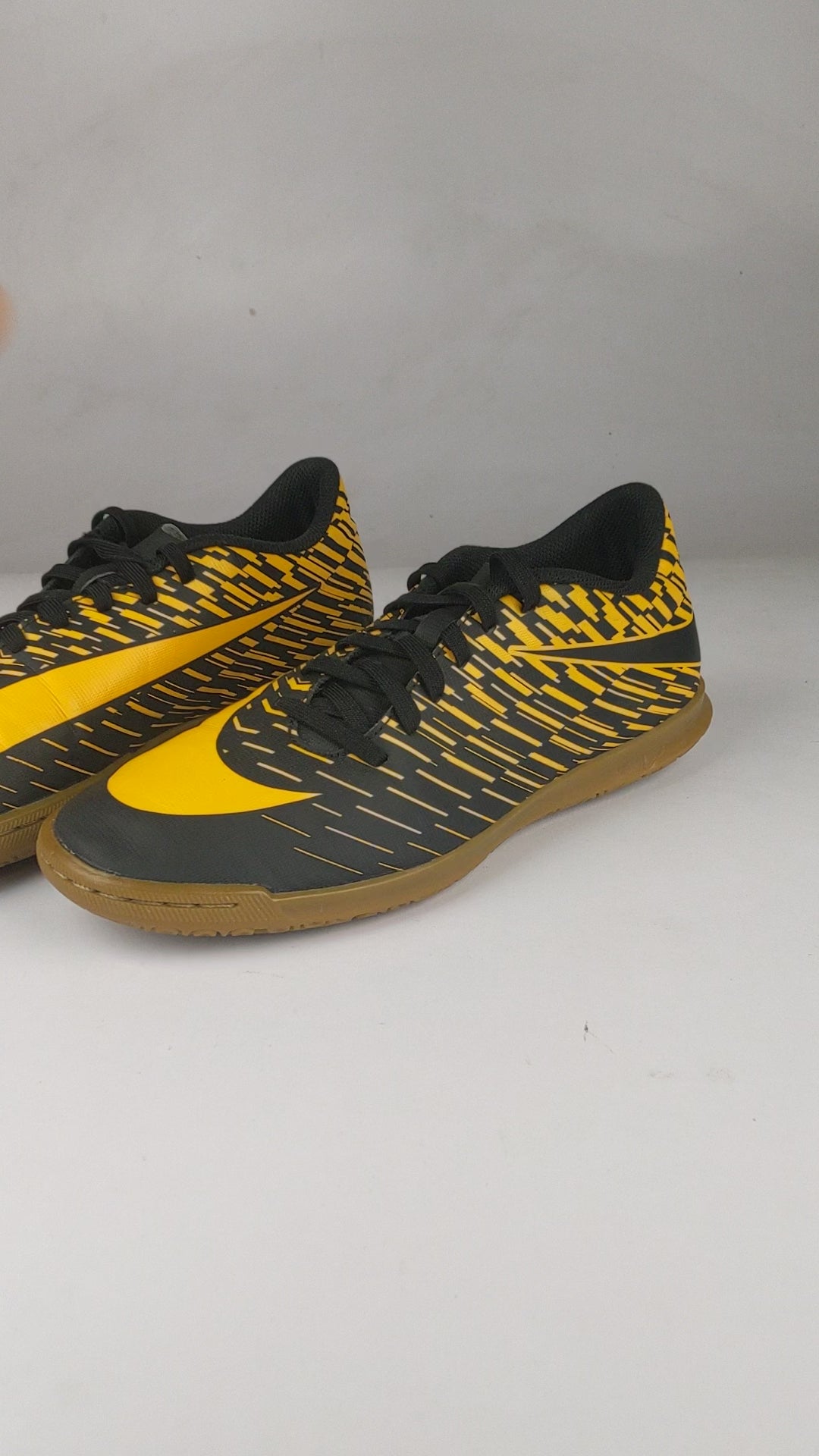 Nike BravataX IC 'Laser Orange/Black