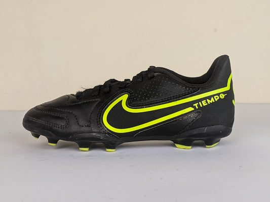 Nike Tiempo Legend 9 Club MG Black/Volt