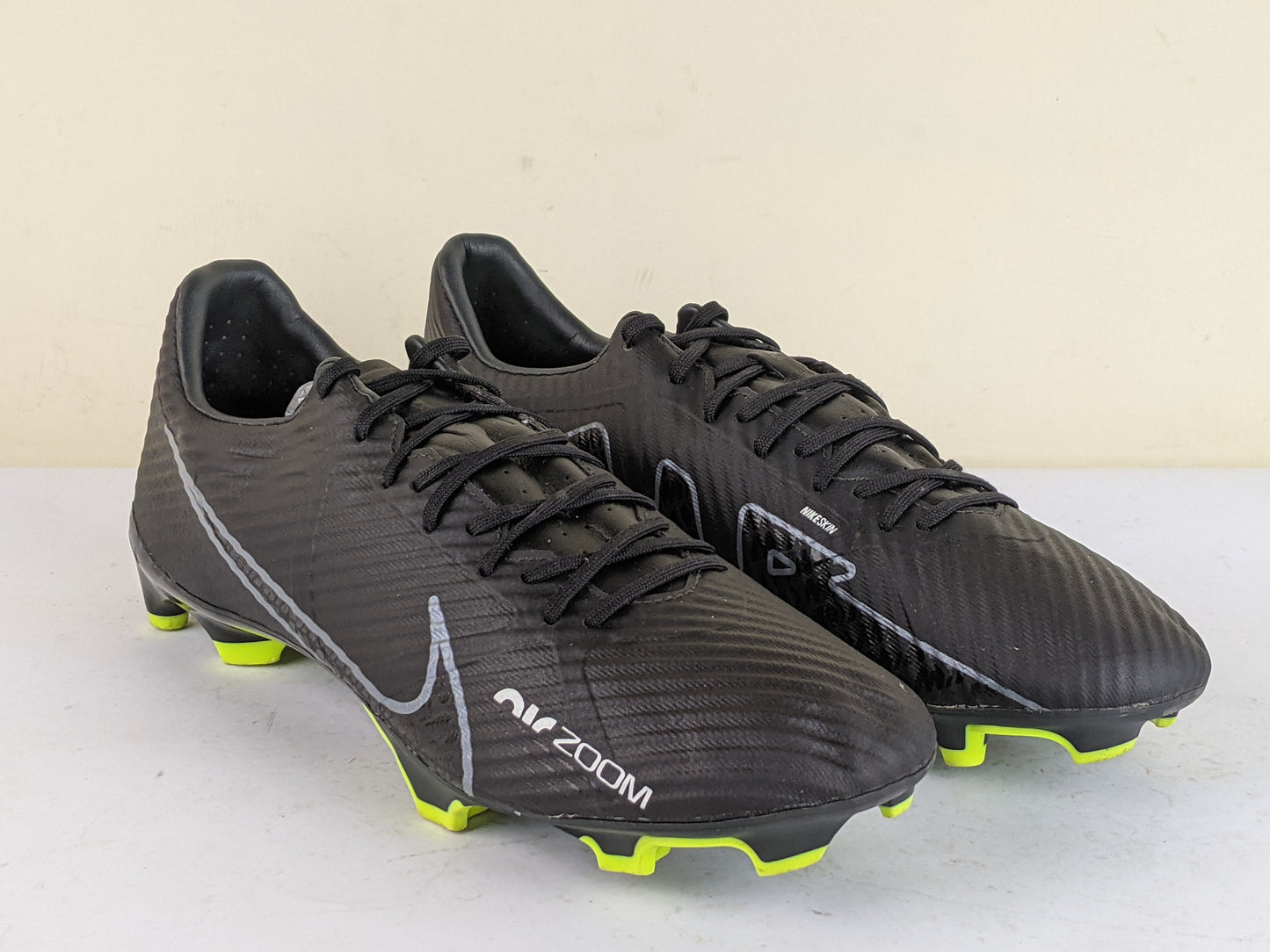 Nike Air Zoom Mercurial Vapor 15 Academy MG - Black/Dark Smoke Grey/Summit White/Volt