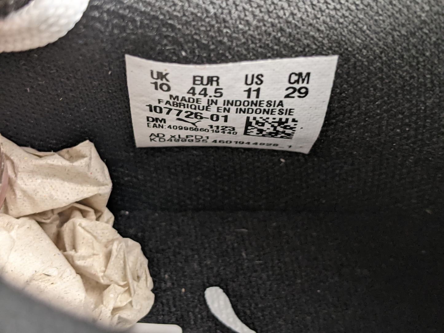 PUMA Future 7 Play TT Phenomenal - PUMA White/PUMA Black/Poison Pink (Brand New)