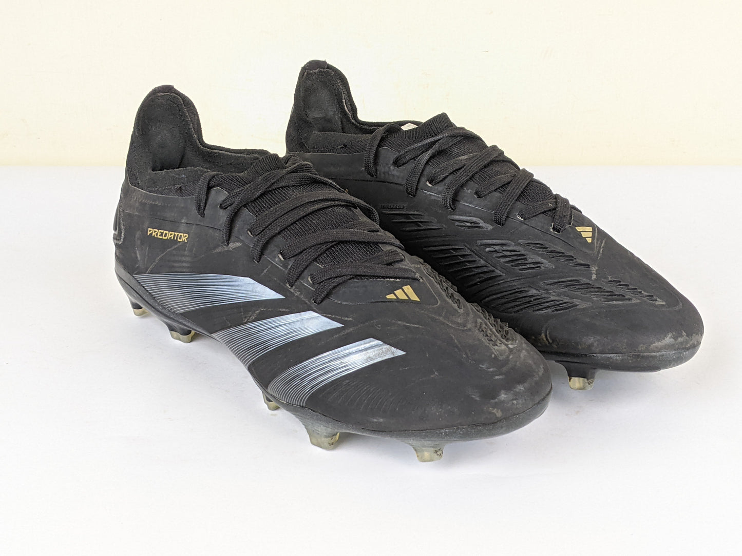 adidas Predator Pro FG Dark Spark - Core Black/Carbon/Gold Metallic