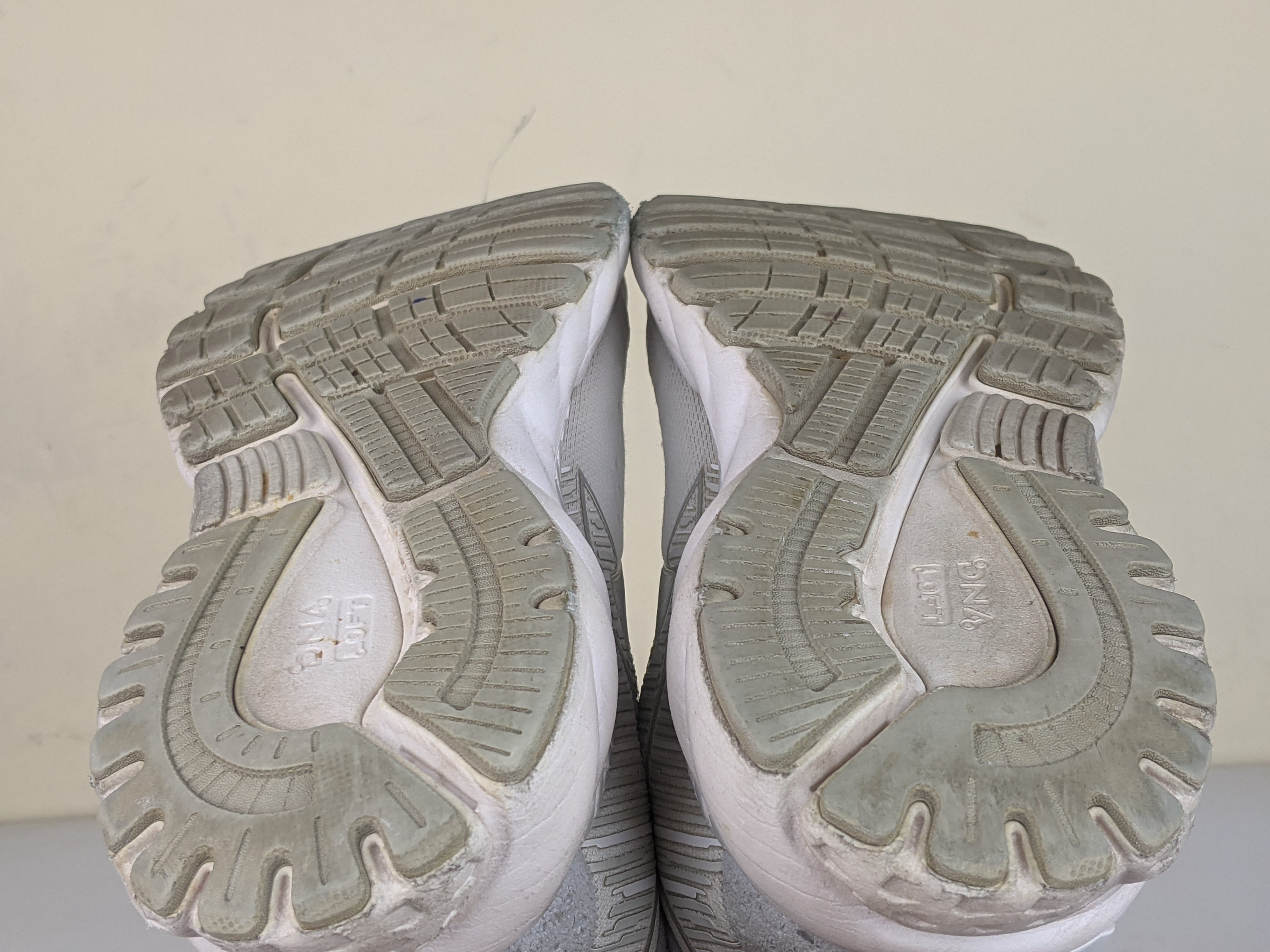 Brooks Adrenaline GTS 19 White