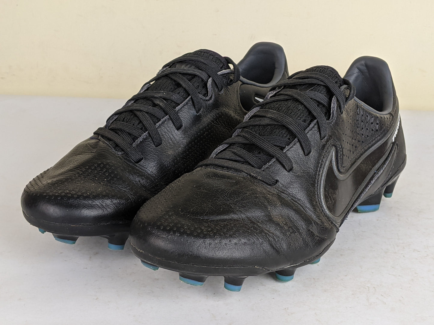 Nike Tiempo Legend 9 Pro FG - Black/Dark Smoke Grey/Summit White