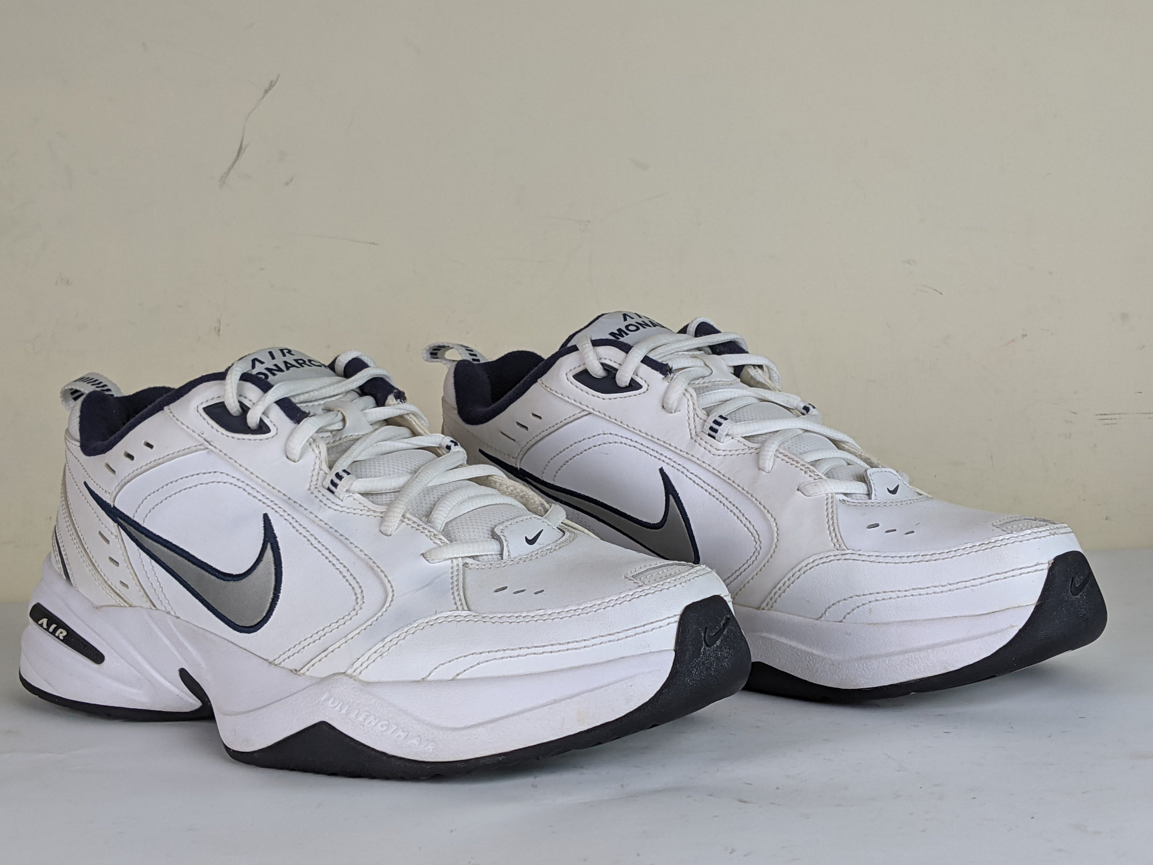 Nike Air Monarch IV 'White