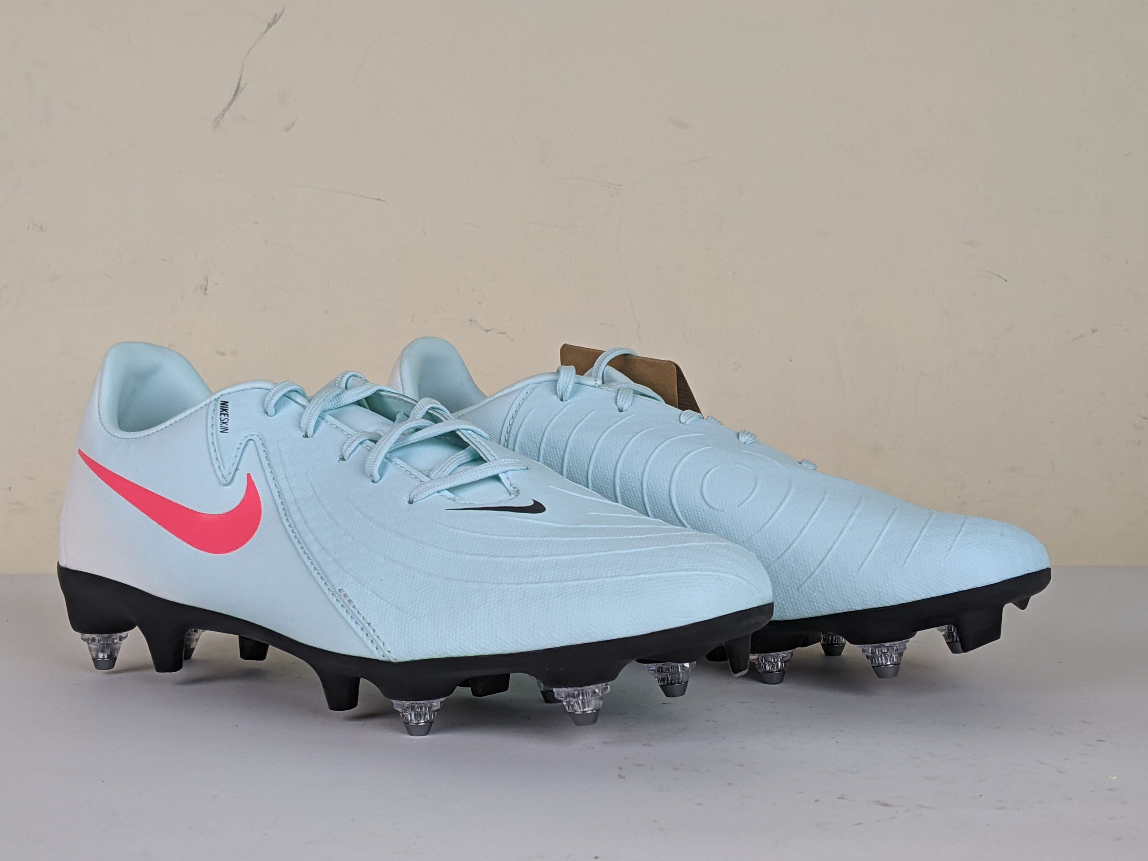 Nike Phantom GX II Academy SG-PRO Mad Energy - Mint/Atomic Red/Off Noir (Brand New)