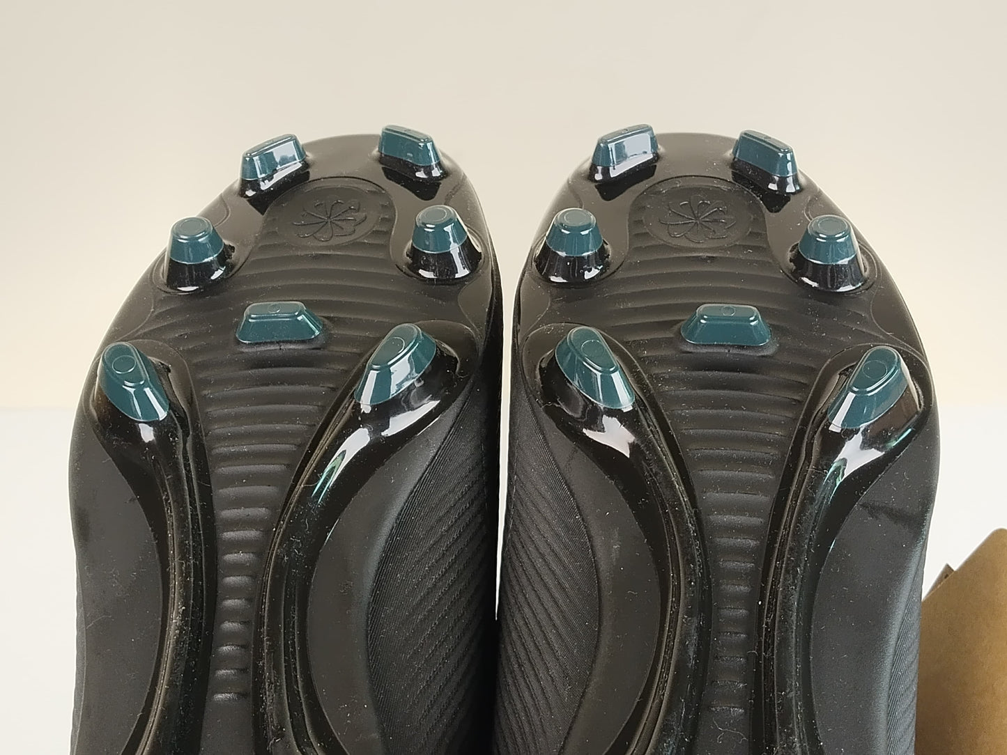 Nike Mercurial Vapor 16 Club MG Shadow - Black/Deep Jungle (Brand New)