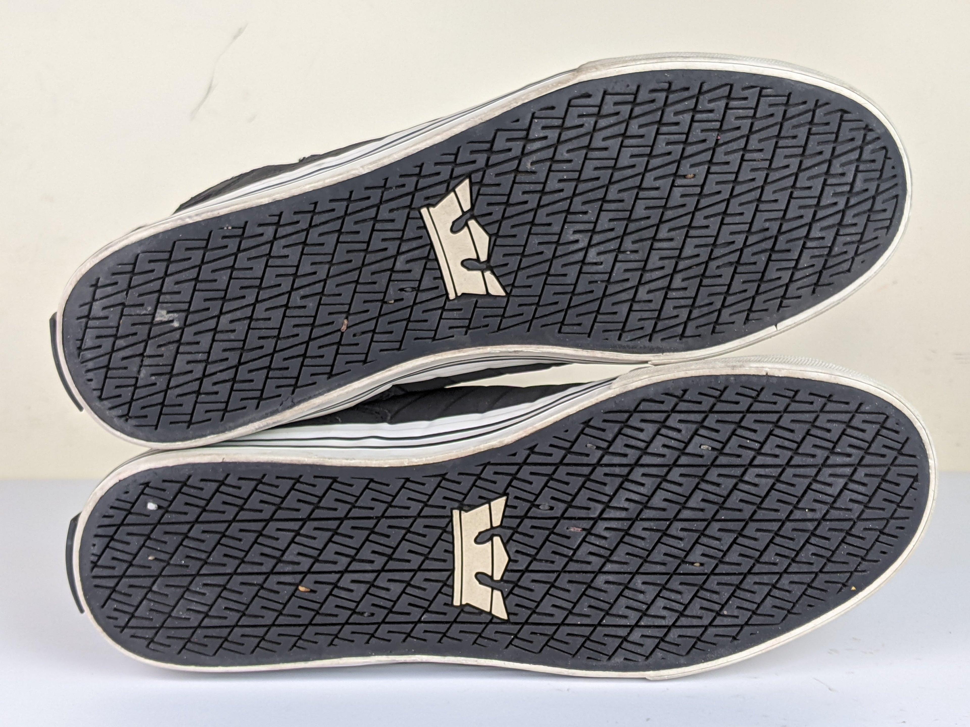 Supra Shoes Skytop 'Black/White