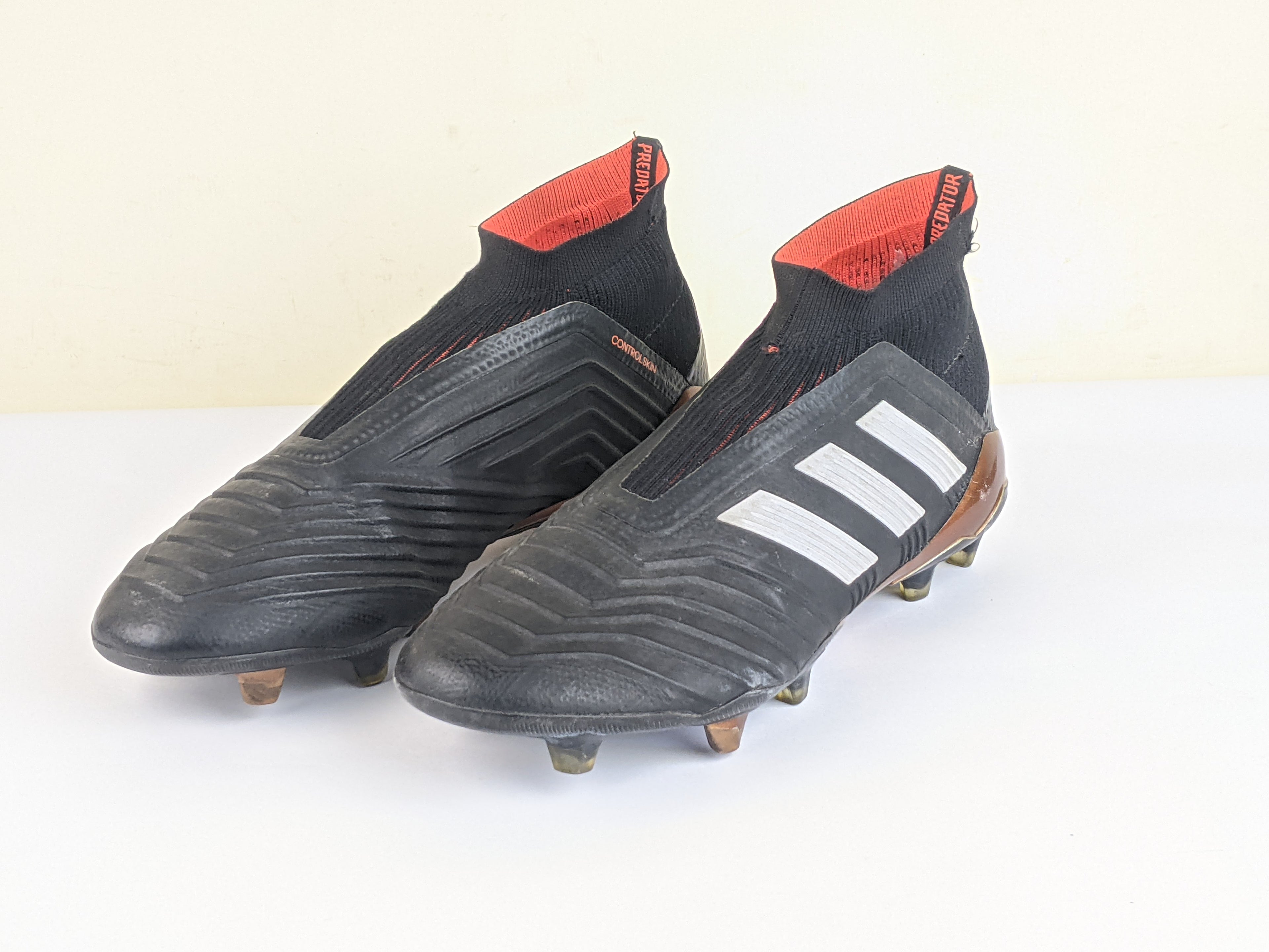 adidas Predator 18+ FG/AG Skystalker - Core Black/Footwear White/Metallic Gold