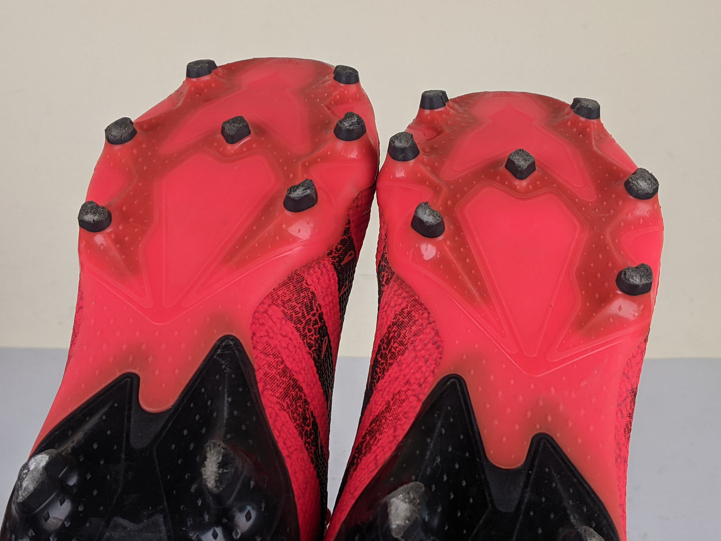 adidas Predator Freak .3 FG Meteorite - Red/Core Black/Solar Red