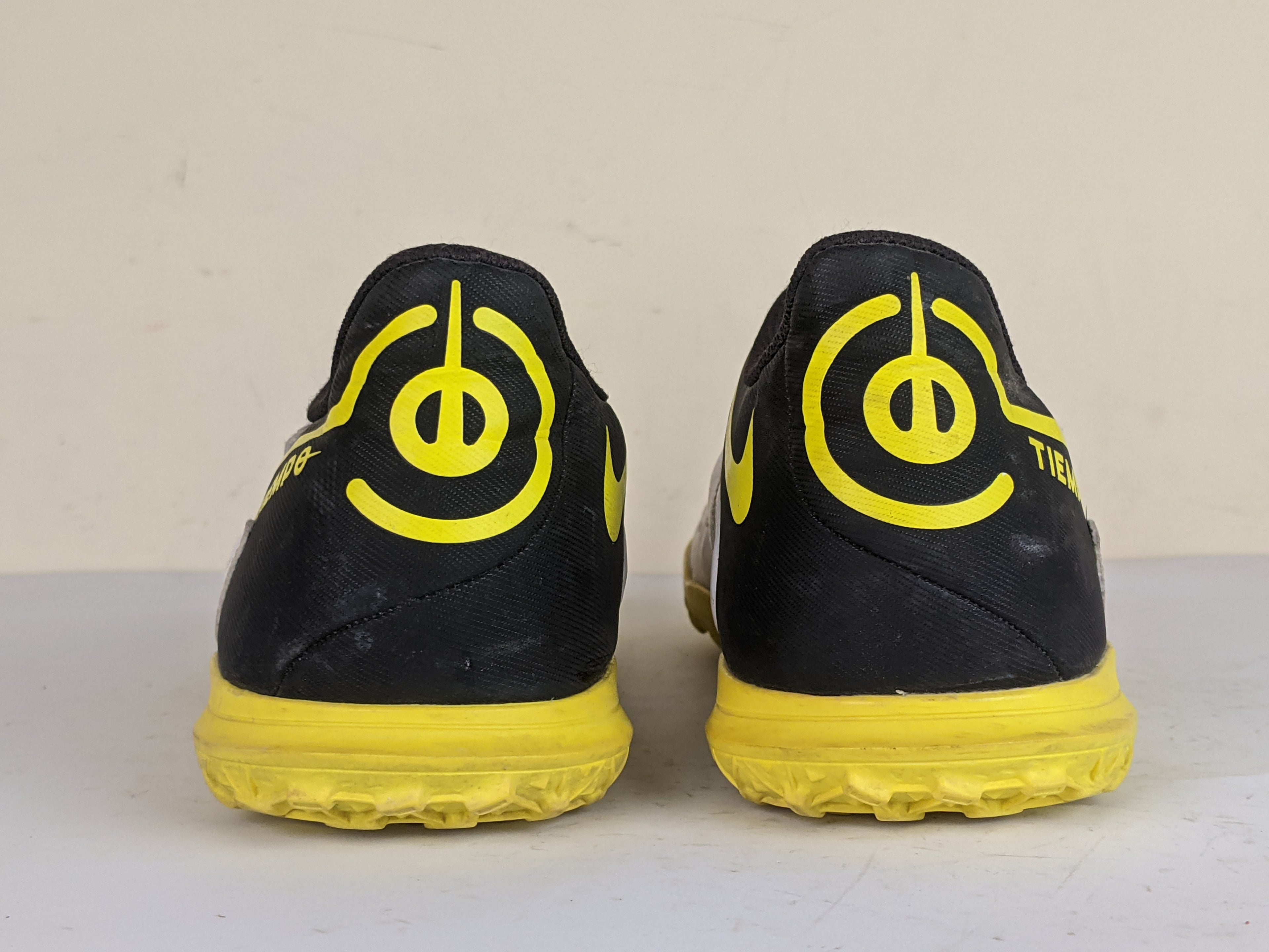 Nike Tiempo Legend 9 Club TF - White/Smoke Grey/Yellow