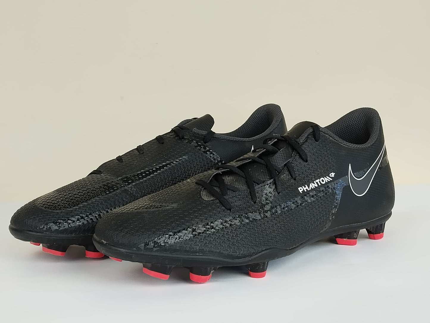 Nike Phantom GT 2 Club MG Shadow - Black/Summit White/Bright Crimson