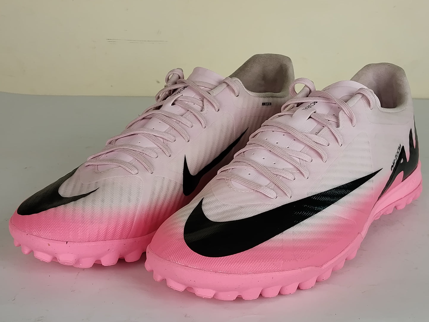 Nike Air Zoom Mercurial Vapor 15 Academy TF Mad Brilliance - Pink Foam/Black (Brand New)