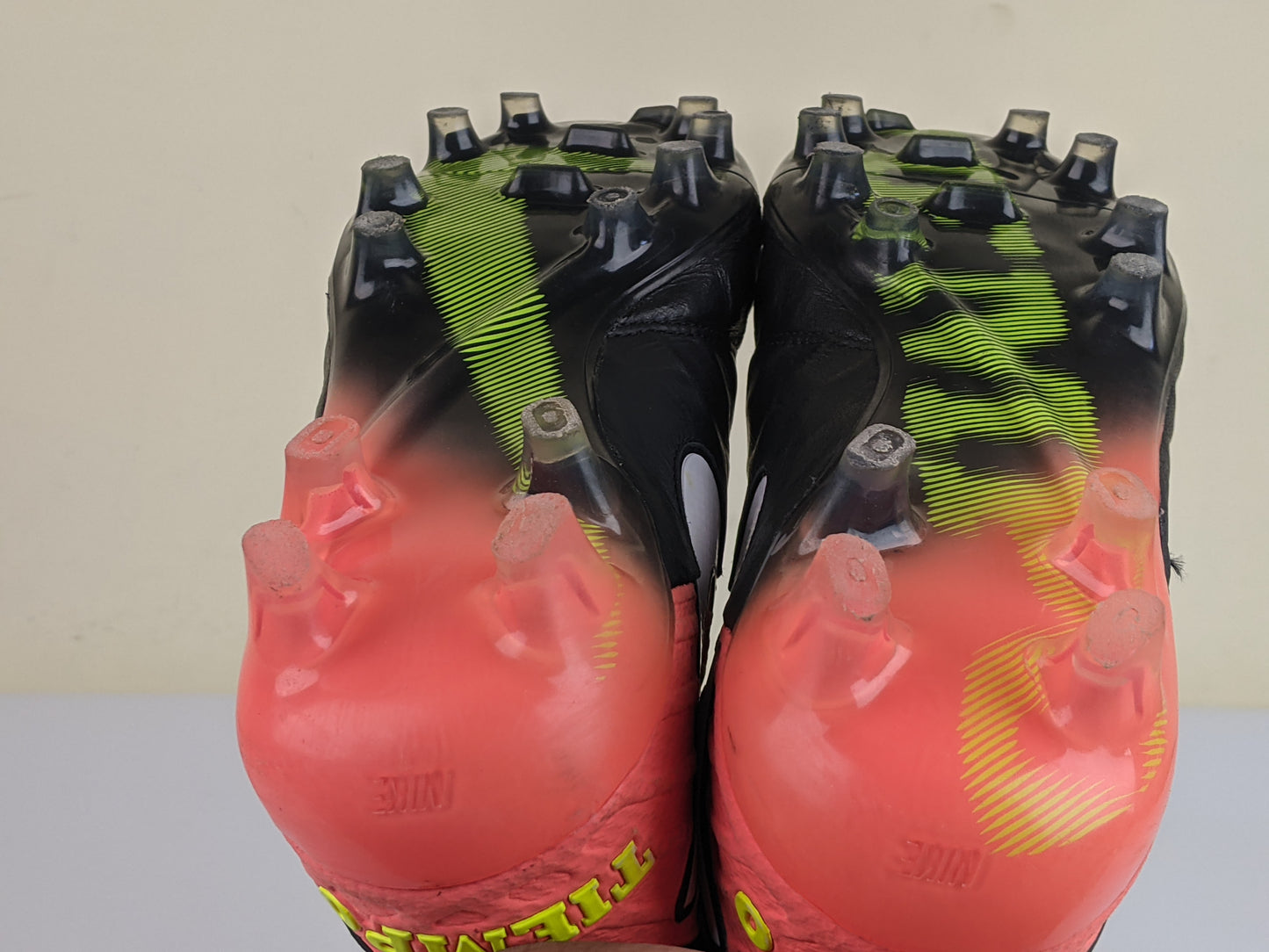 Nike Tiempo Legend 6 FG Dark Lightning Pack - Black/White/Hyper Orange