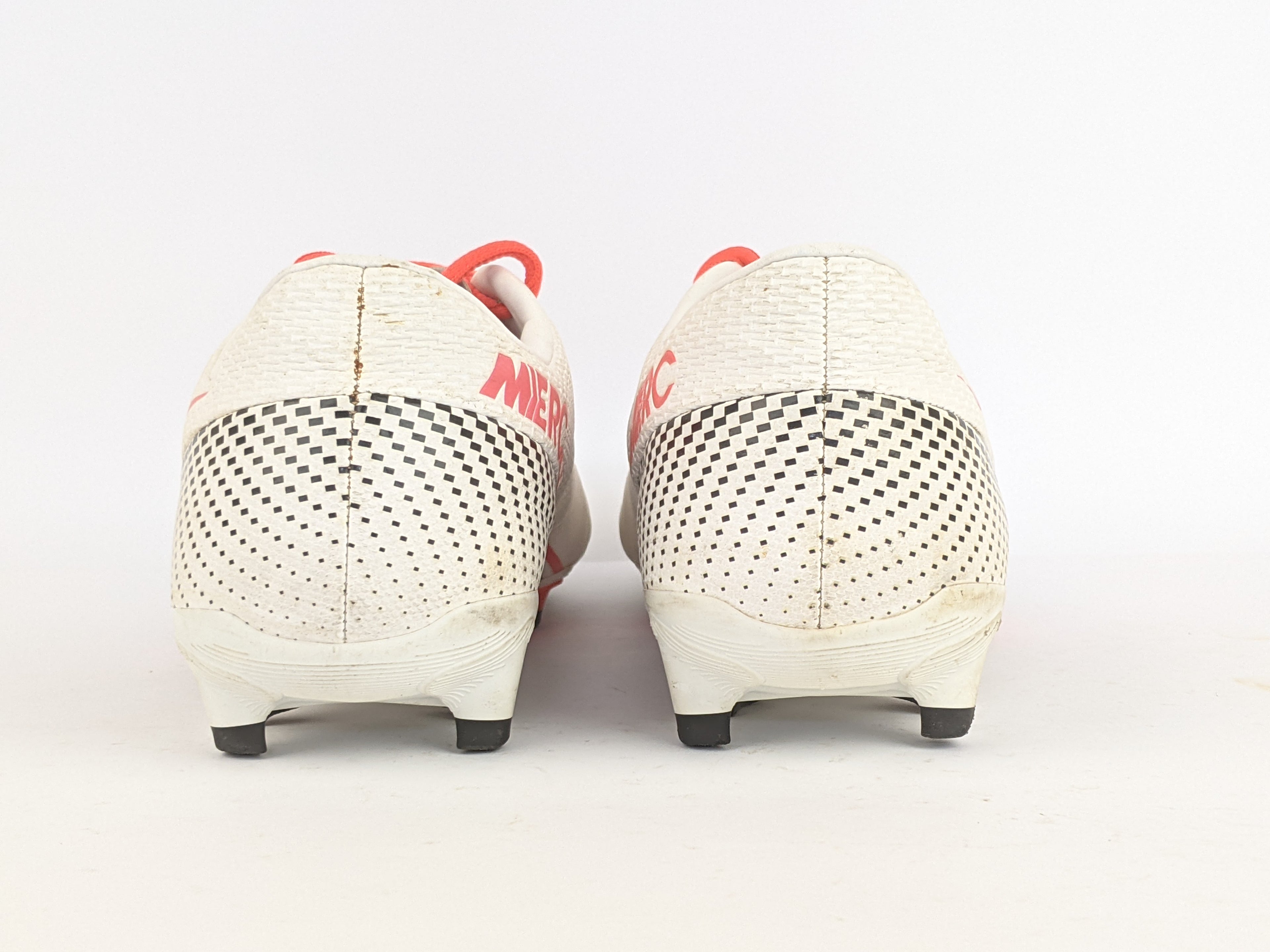 Nike-Mercurial Vapor 13 Academy MG 'White Laser Crimson'