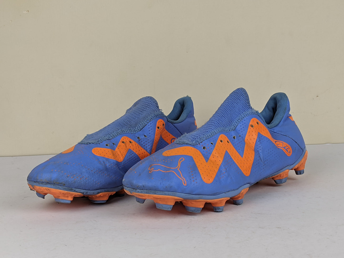 PUMA Future Play FG/AG Supercharge - Blue Glimmer/PUMA White/Ultra Orange