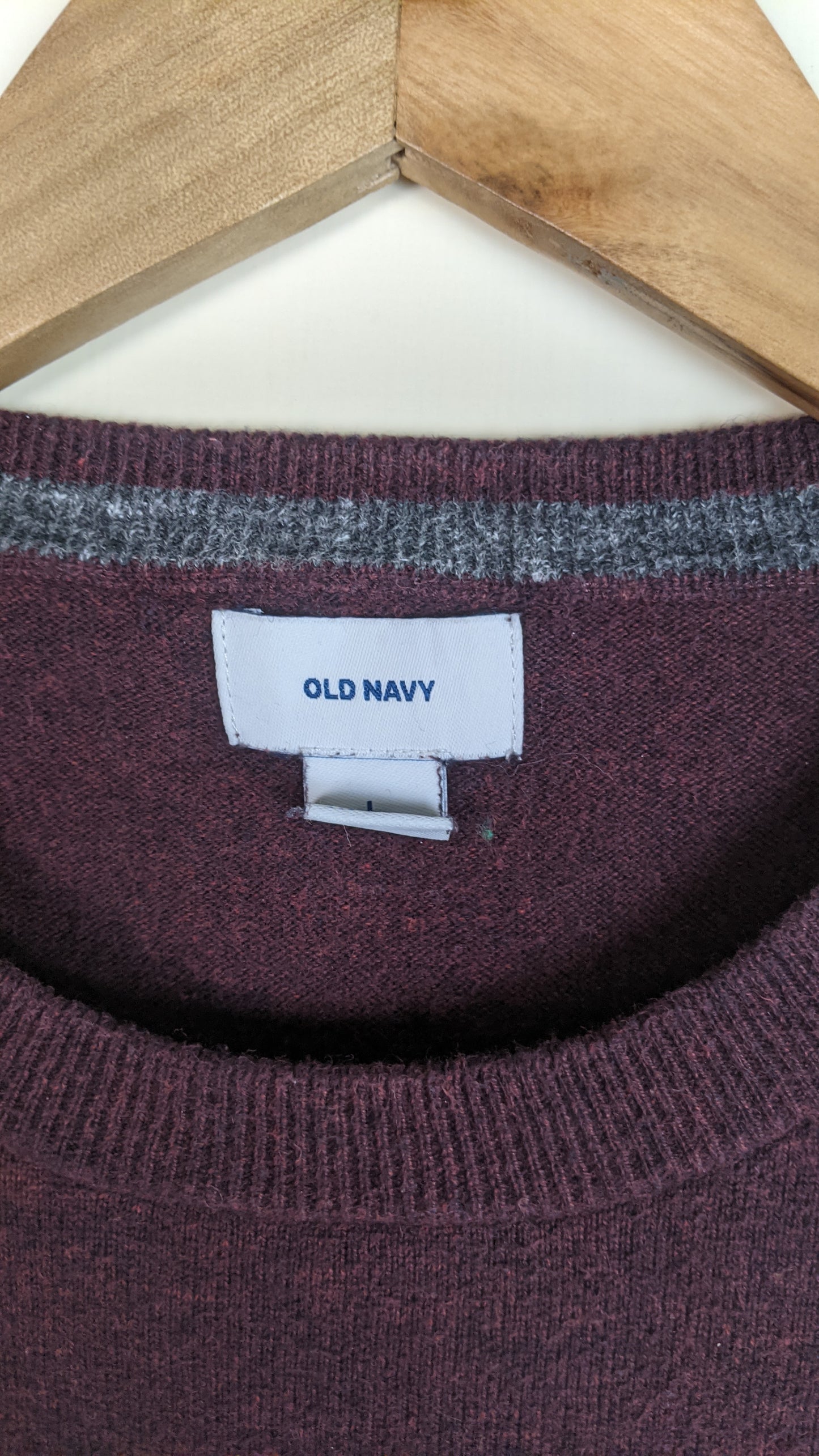 Old Navy Sweater Maroon