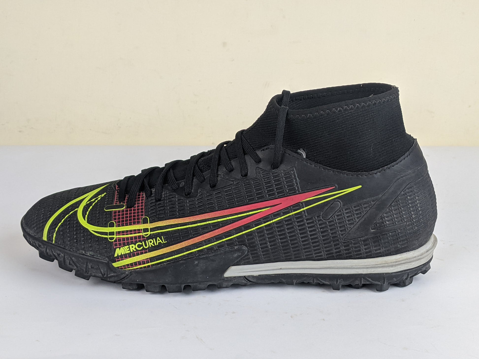 Nike Mercurial Superfly 8 Academy TF Black x Prism - Black/Cyber Yellow/Off Noir