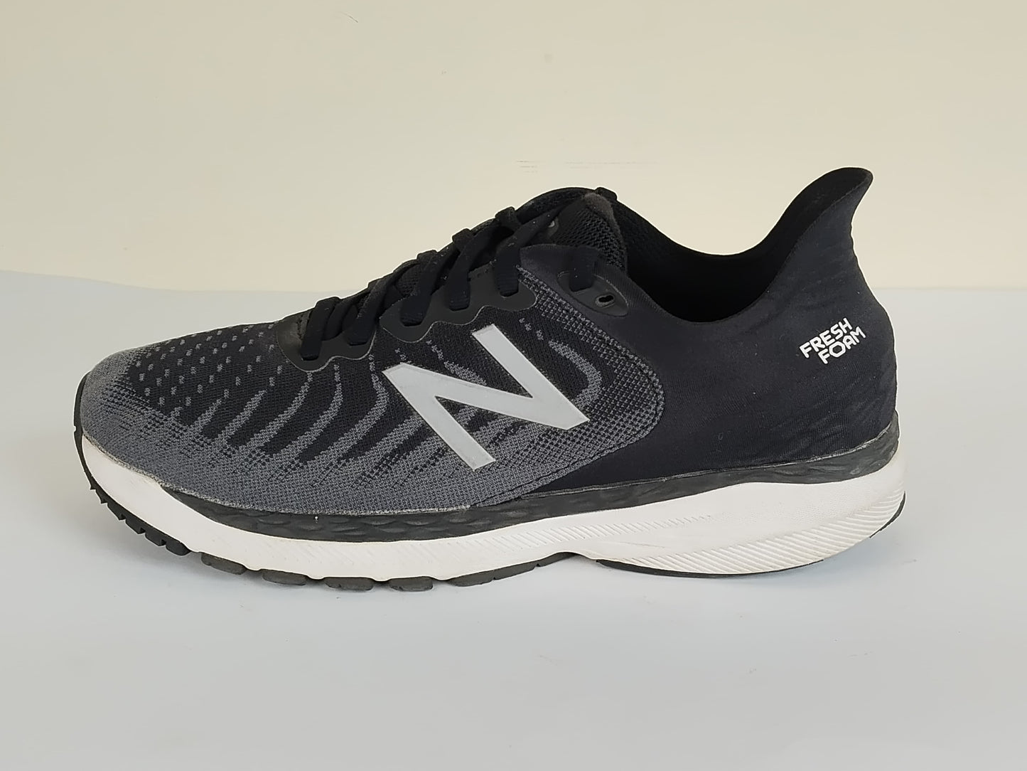 New Balance Wmns 860 Fresh Foam 'Black/White' DW860B11