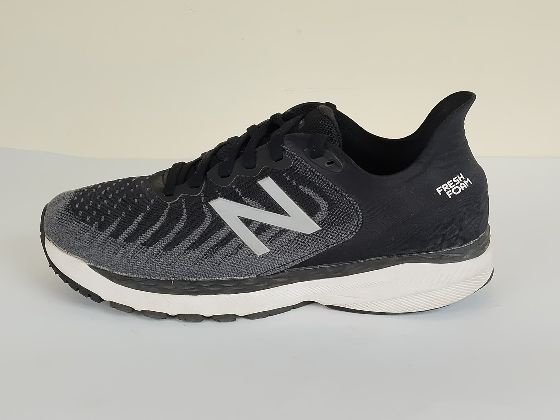 New Balance Wmns 860 Fresh Foam 'Black/White' DW860B11