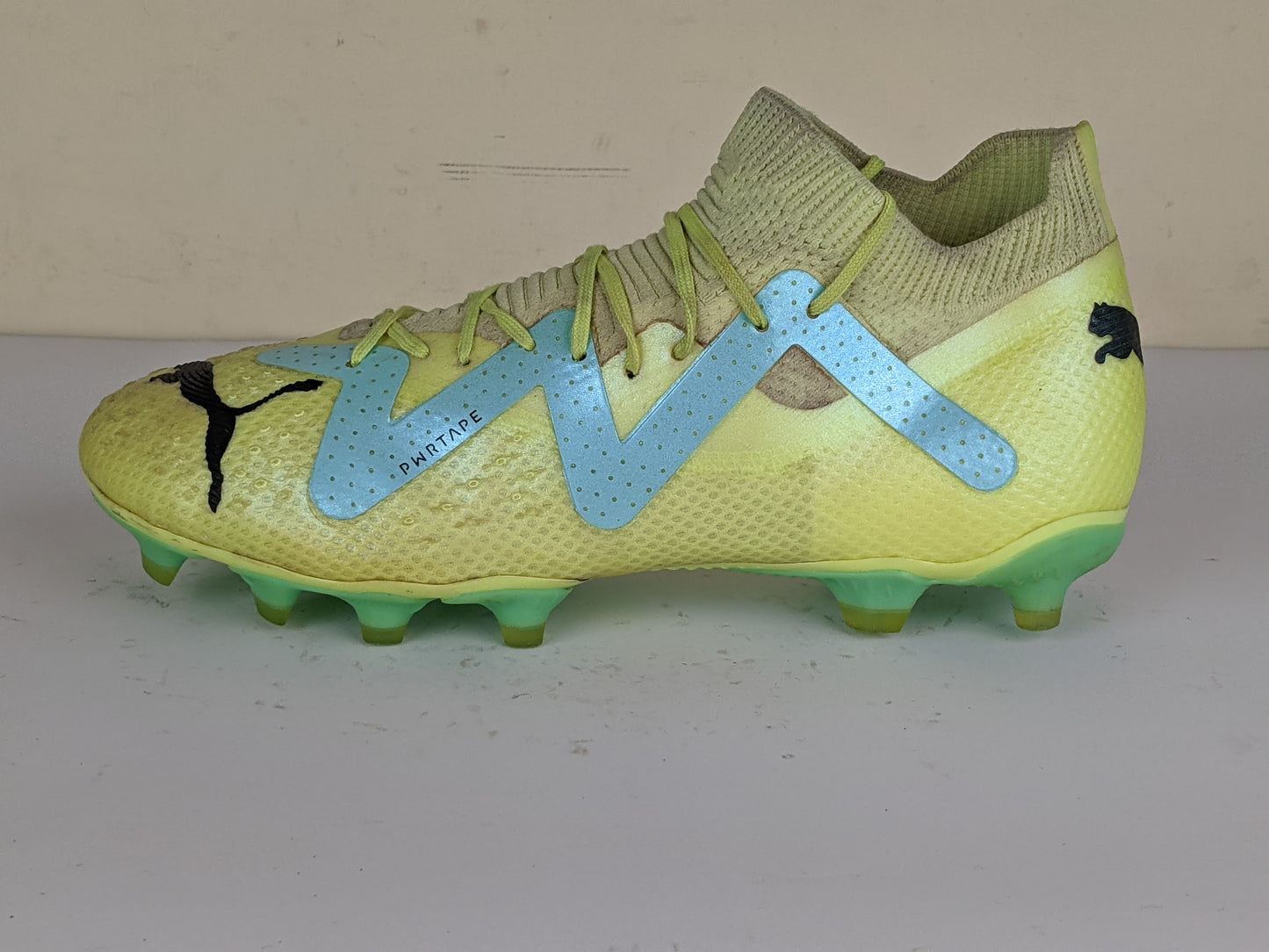 PUMA Future Pro FG/AG Pursuit - Fast Yellow/PUMA Black/Electric Peppermint