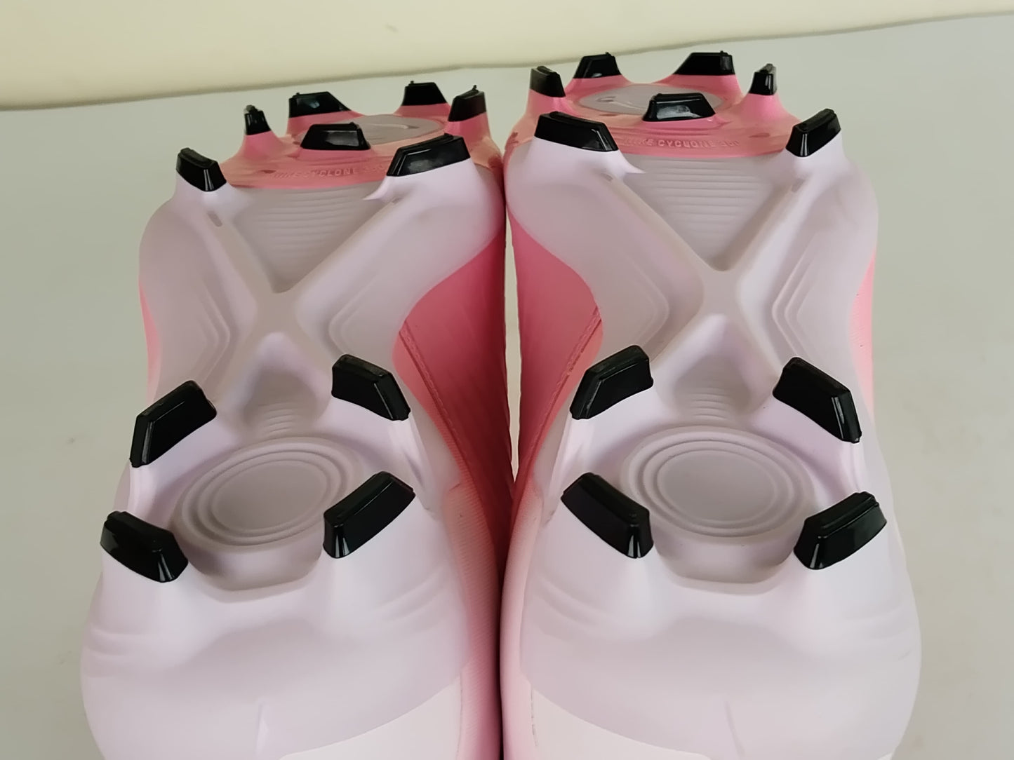 Nike Phantom GX II Academy MG Mad Brilliance - Sunset Pulse/Black(Brand New)