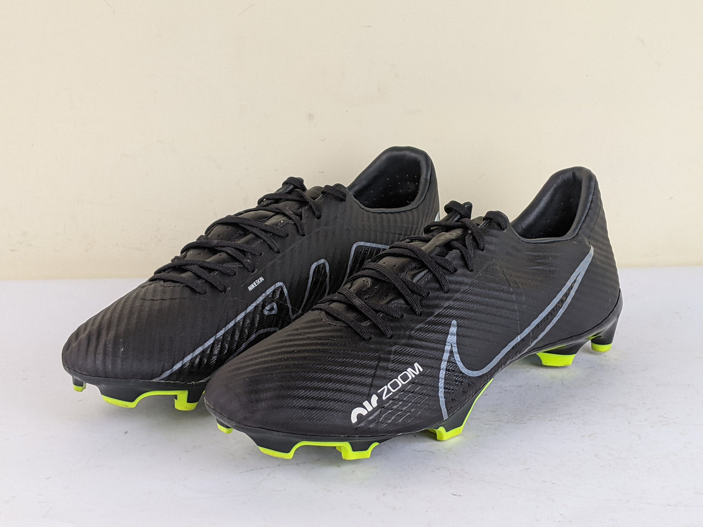 Nike Air Zoom Mercurial Vapor 15 Academy MG - Black/Dark Smoke Grey/Summit White/Volt