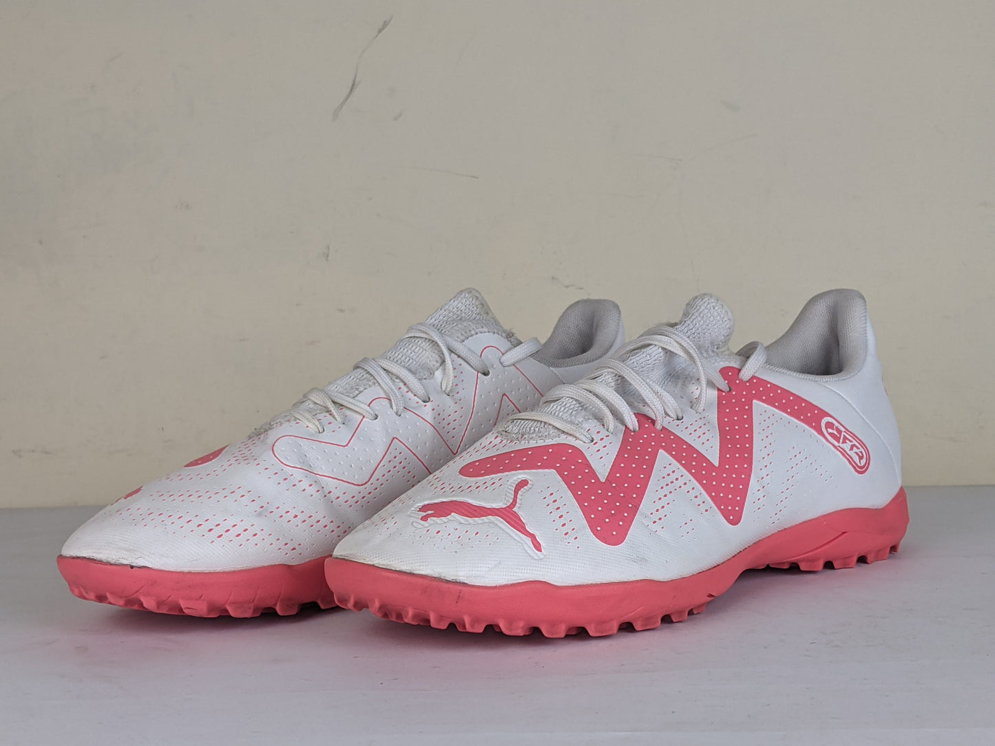 PUMA Future Play TT Breakthrough - PUMA White/Red