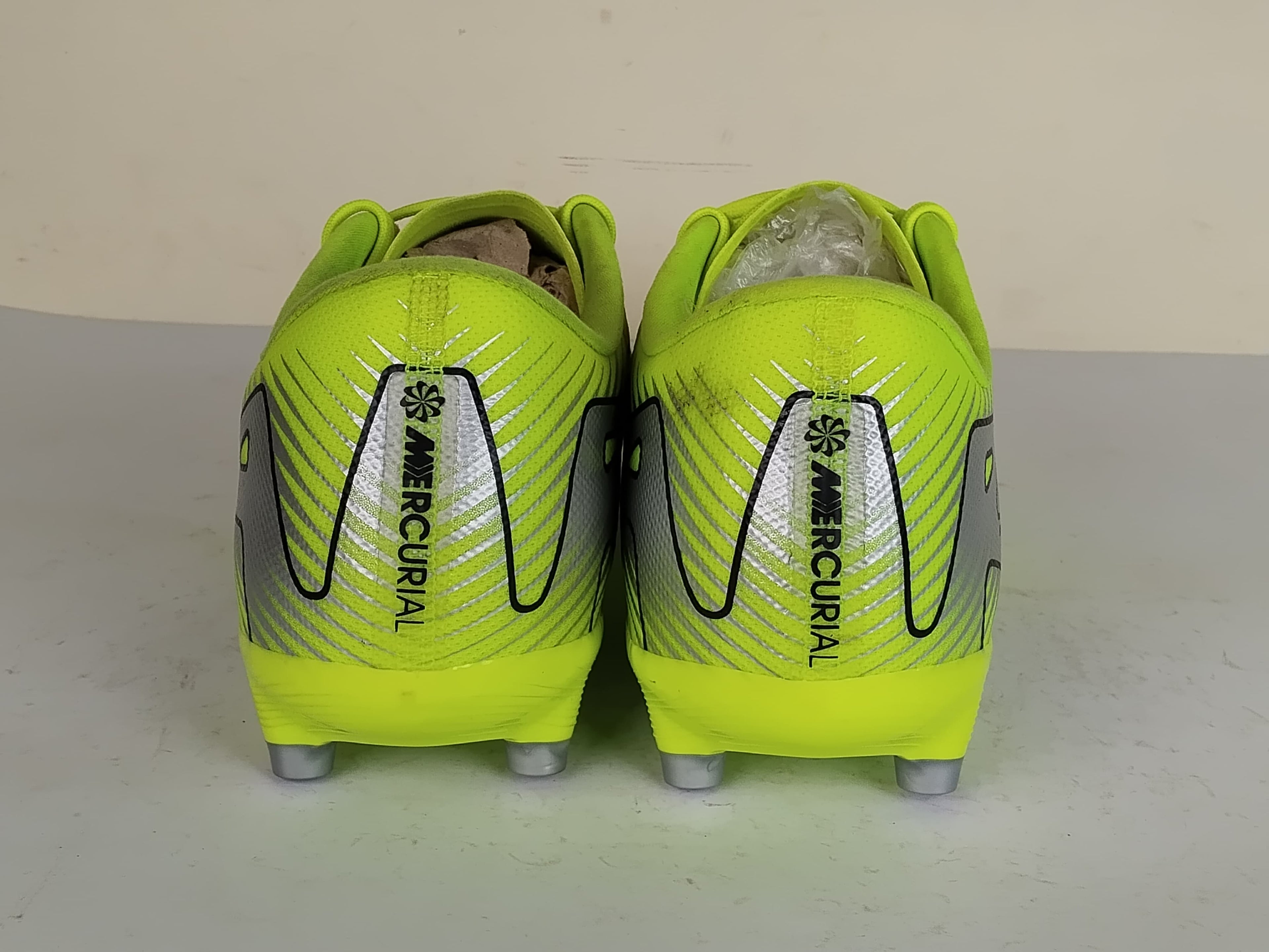 Nike Air Zoom Mercurial Vapor 16 Academy MG Mad Voltage - Volt/Black (Brand New)