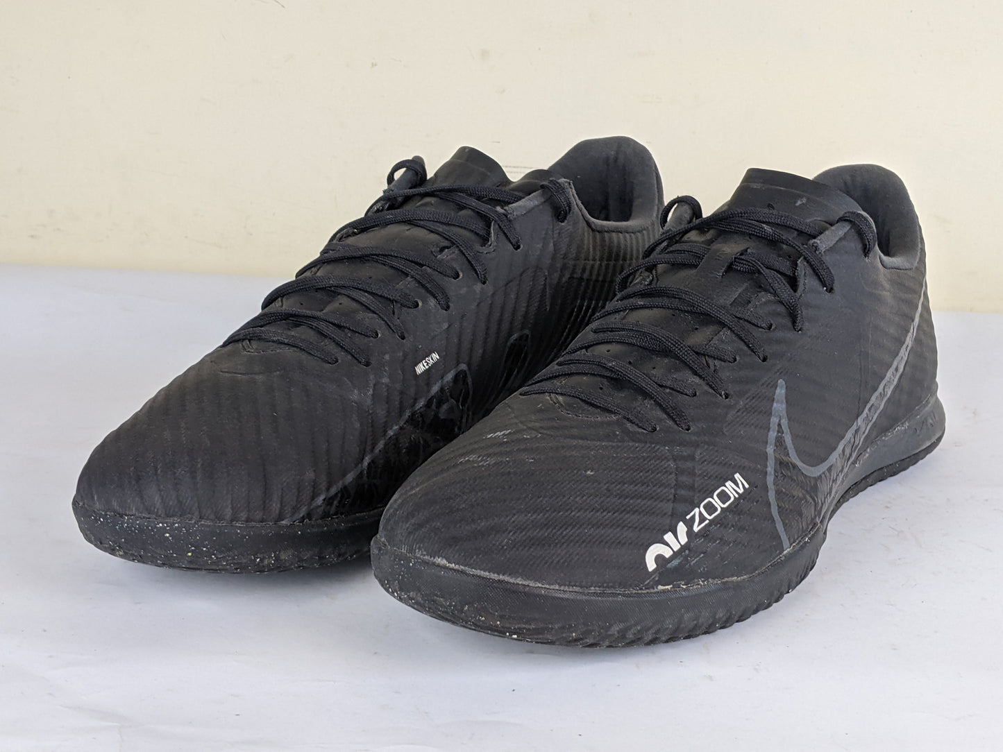 Nike Air Zoom Mercurial Vapor 15 Academy IC - Black/Smoke Grey/Summit White/Volt