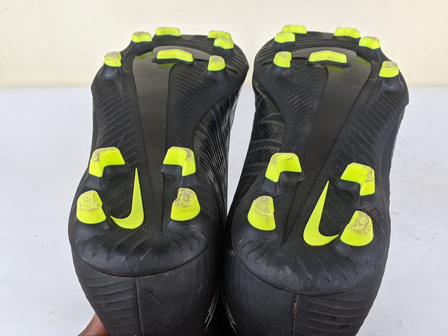 Nike Mercurial Superfly 9 Club MG - Black/Dark Smoke Grey/Summit White/Volt