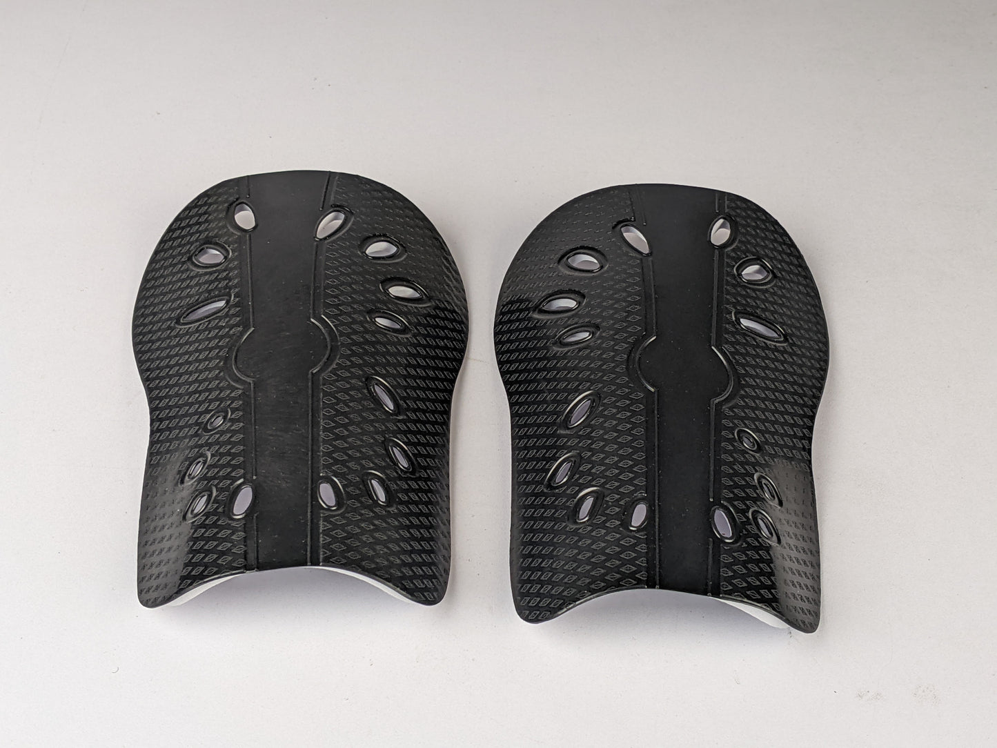Lintore Shin Guards 'Black