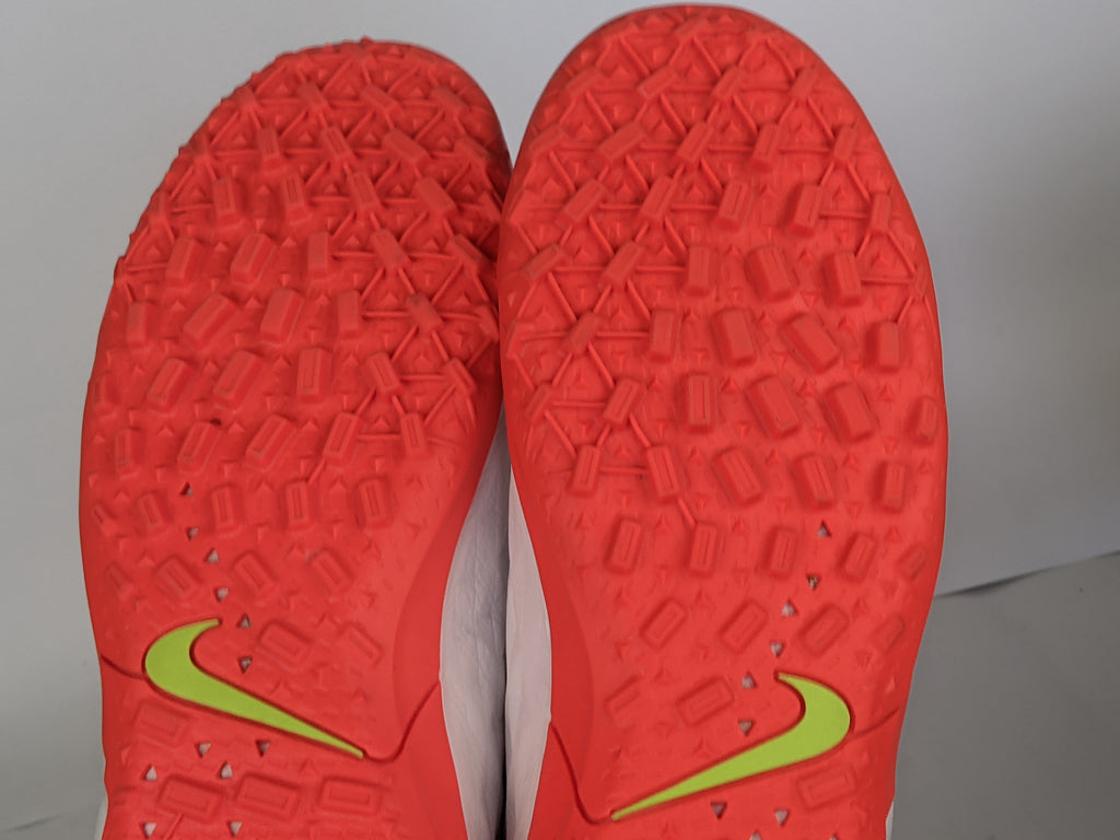 Nike Tiempo Legend 8 Academy TF Platinum - White/Black/Grey Fog/Bright Crimson