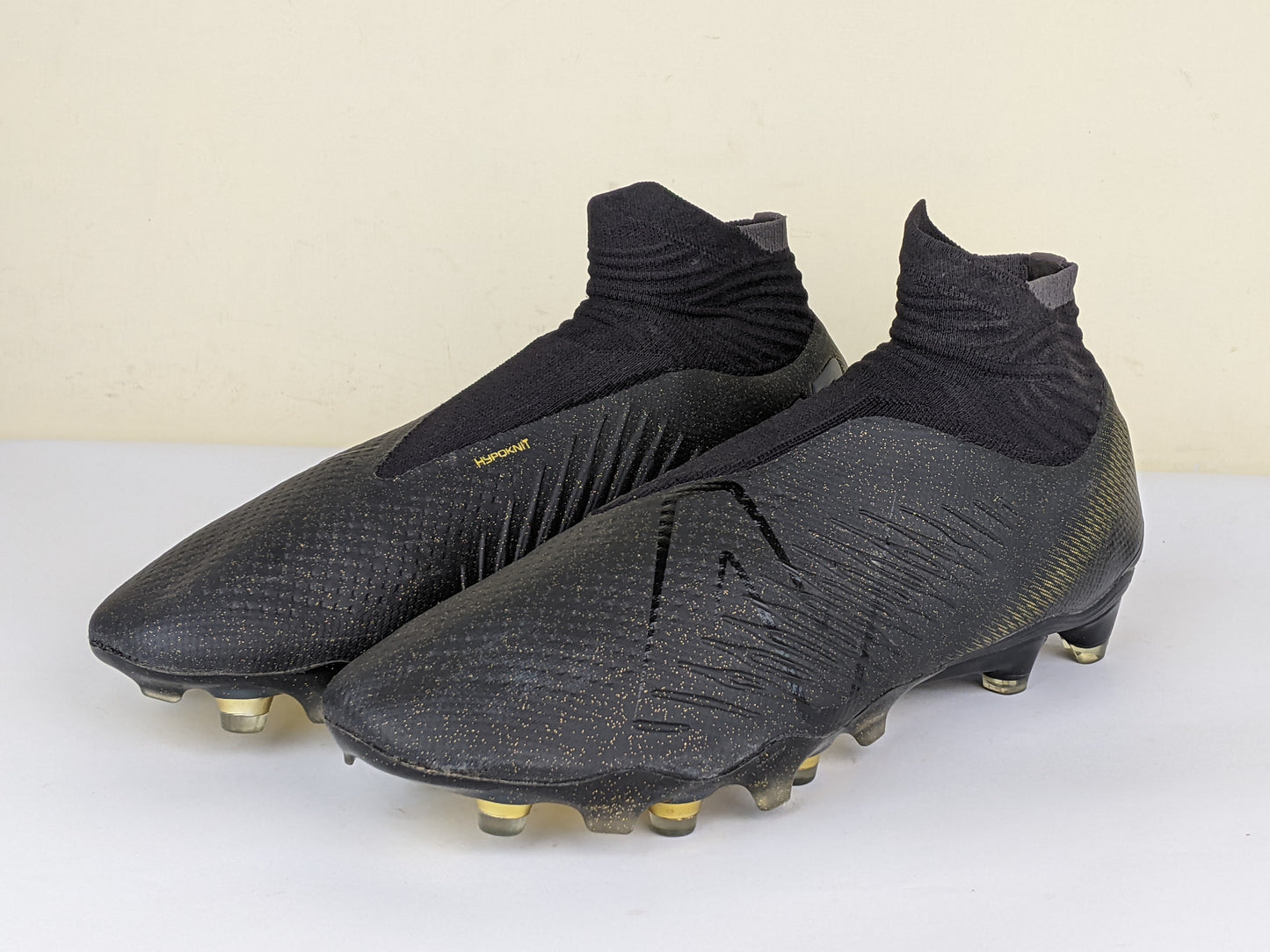 New Balance Tekela V4 Pro FG First Edition - Black/Gold LIMITED EDITION