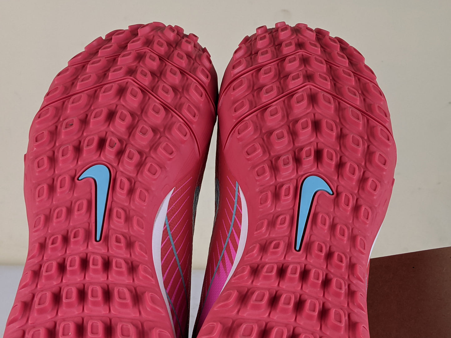 Nike Air Zoom Mercurial Vapor 16 Academy TF Mad Energy - Ember Glow/Aurora Green (Brand New)