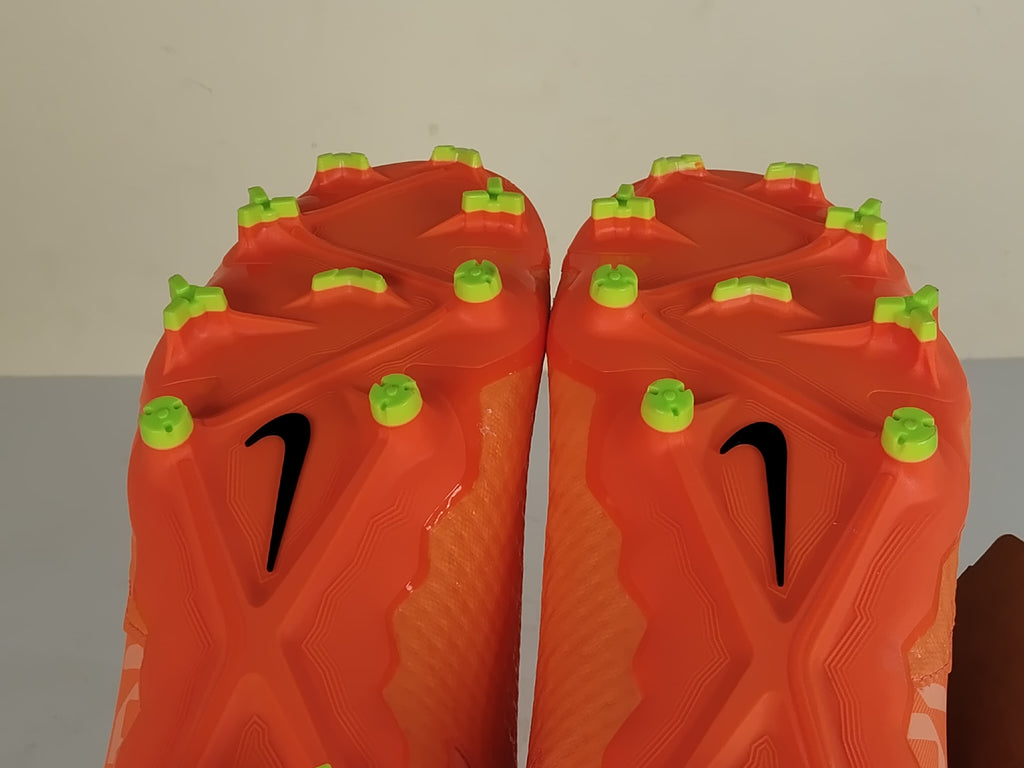 Nike Phantom GX Academy MG United - Guava Ice/Black (Brand New)