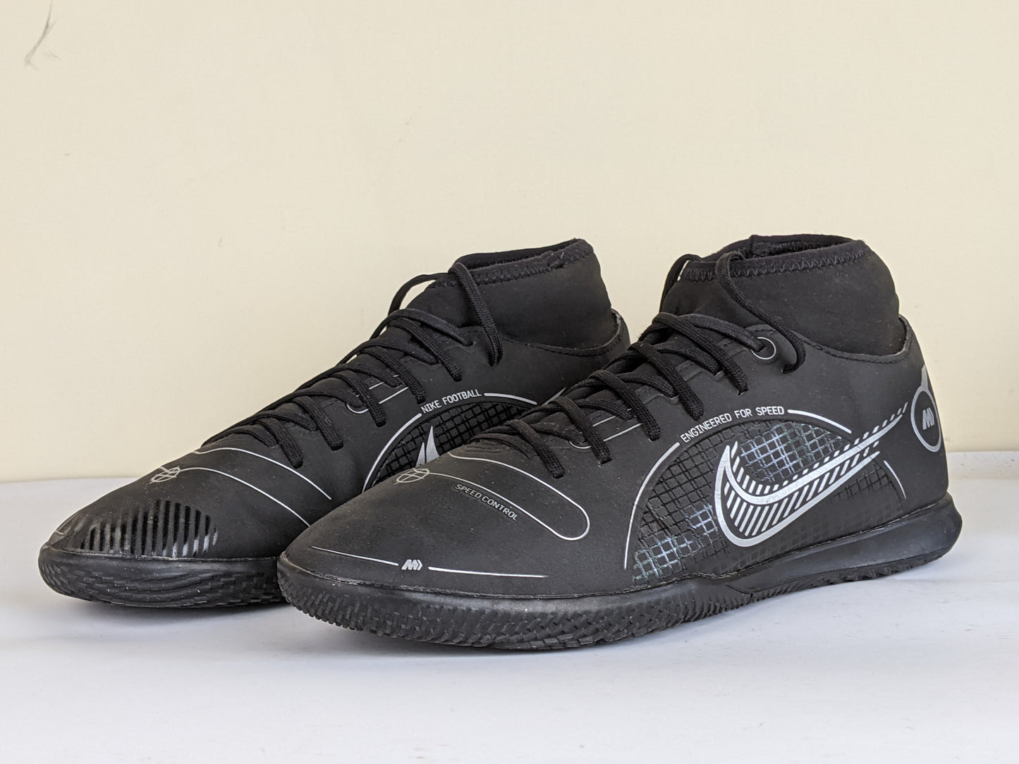 Nike Mercurial Superfly 8 Club IC Shadow - Black/Metallic Silver/Medium Ash