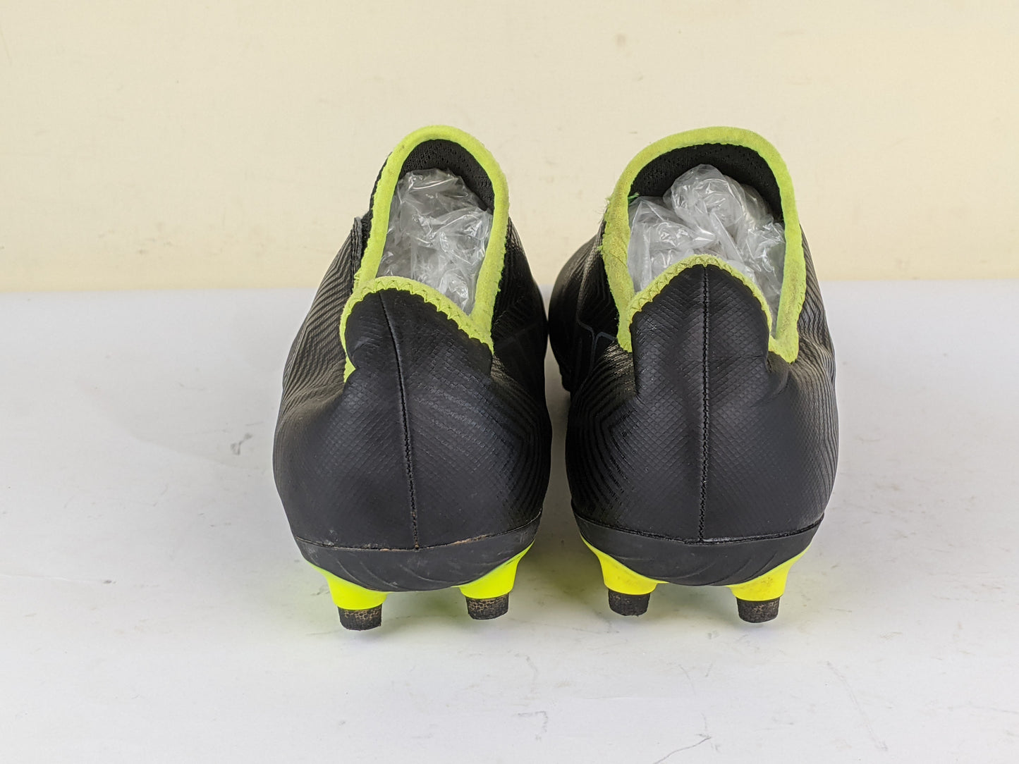 Puma Finesse Laceless FG 'Black/Yellow Alert