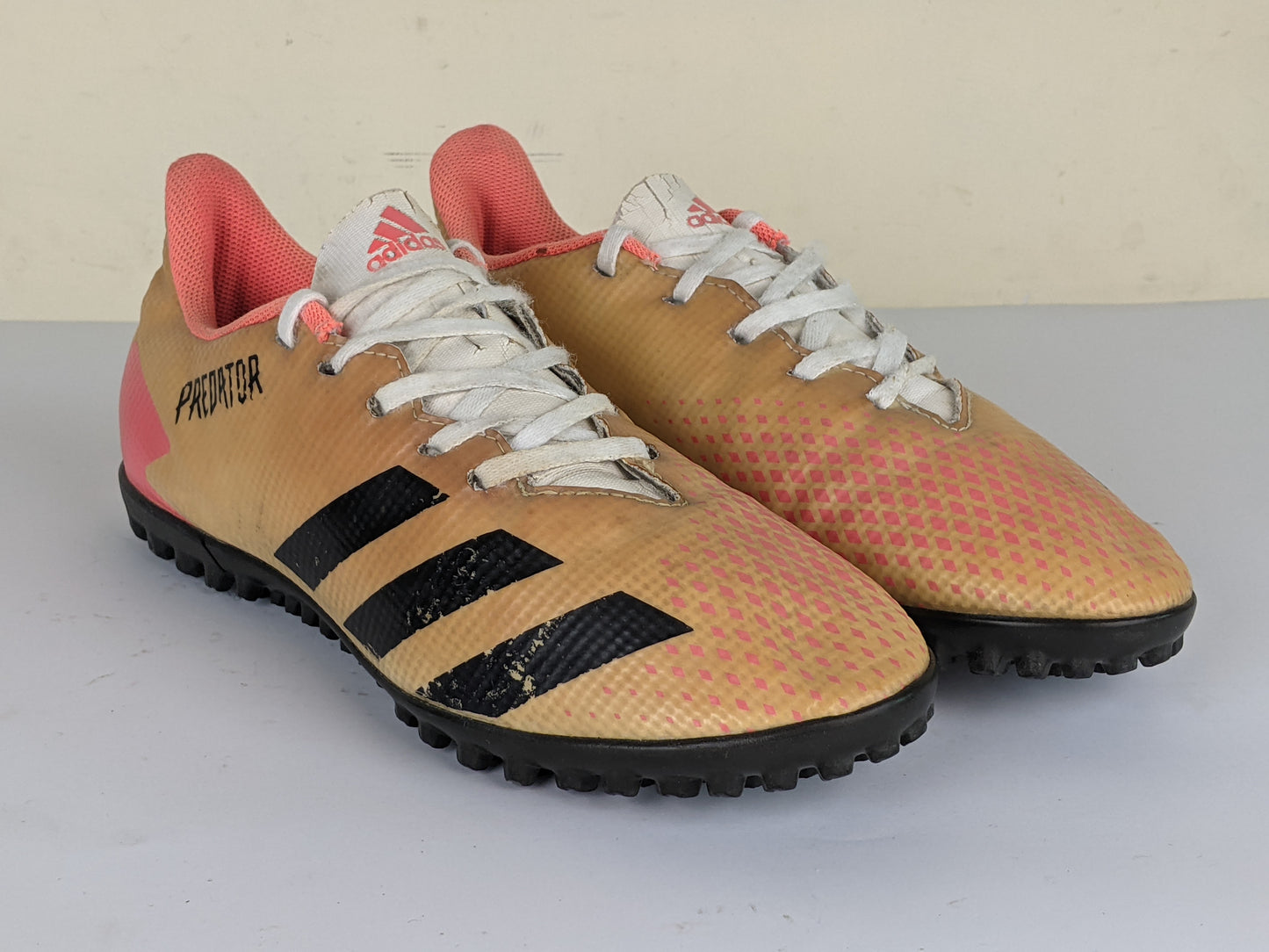 adidas Predator 20.4 TF Uniforia - Footwear White/Core Black/Pop