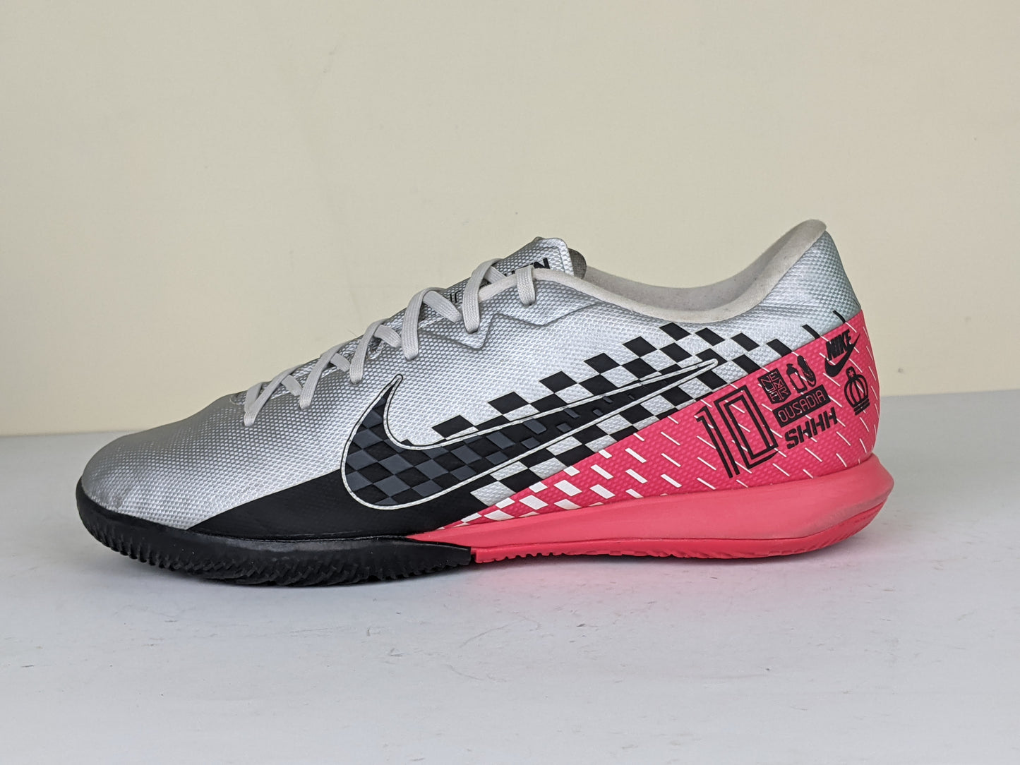 Nike Mercurial Vapor 13 Academy IC NJR Speed Freak - Chrome/Black/Red Orbit