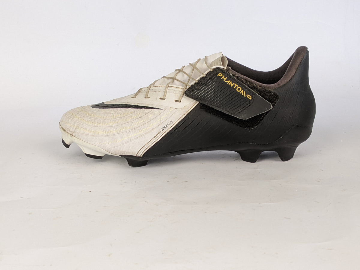 Nike Phantom GX 2 Academy EasyOn MG 'White Black Metallic Gold'