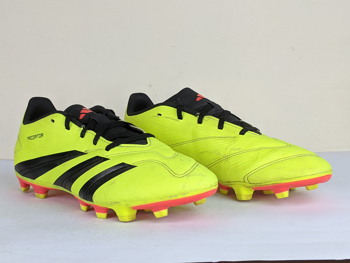 adidas Predator Club FxG Energy Citrus - Solar Yellow/Core Black/Solar Red