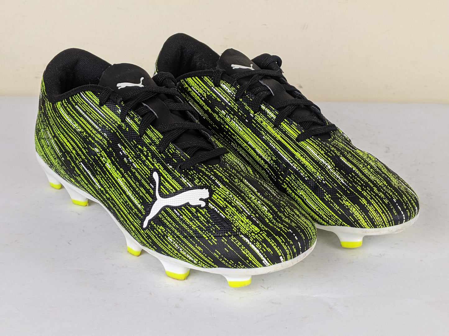 PUMA Ultra 4.2 FG/AG Game On - PUMA Black/PUMA White/Yellow Alert Kids