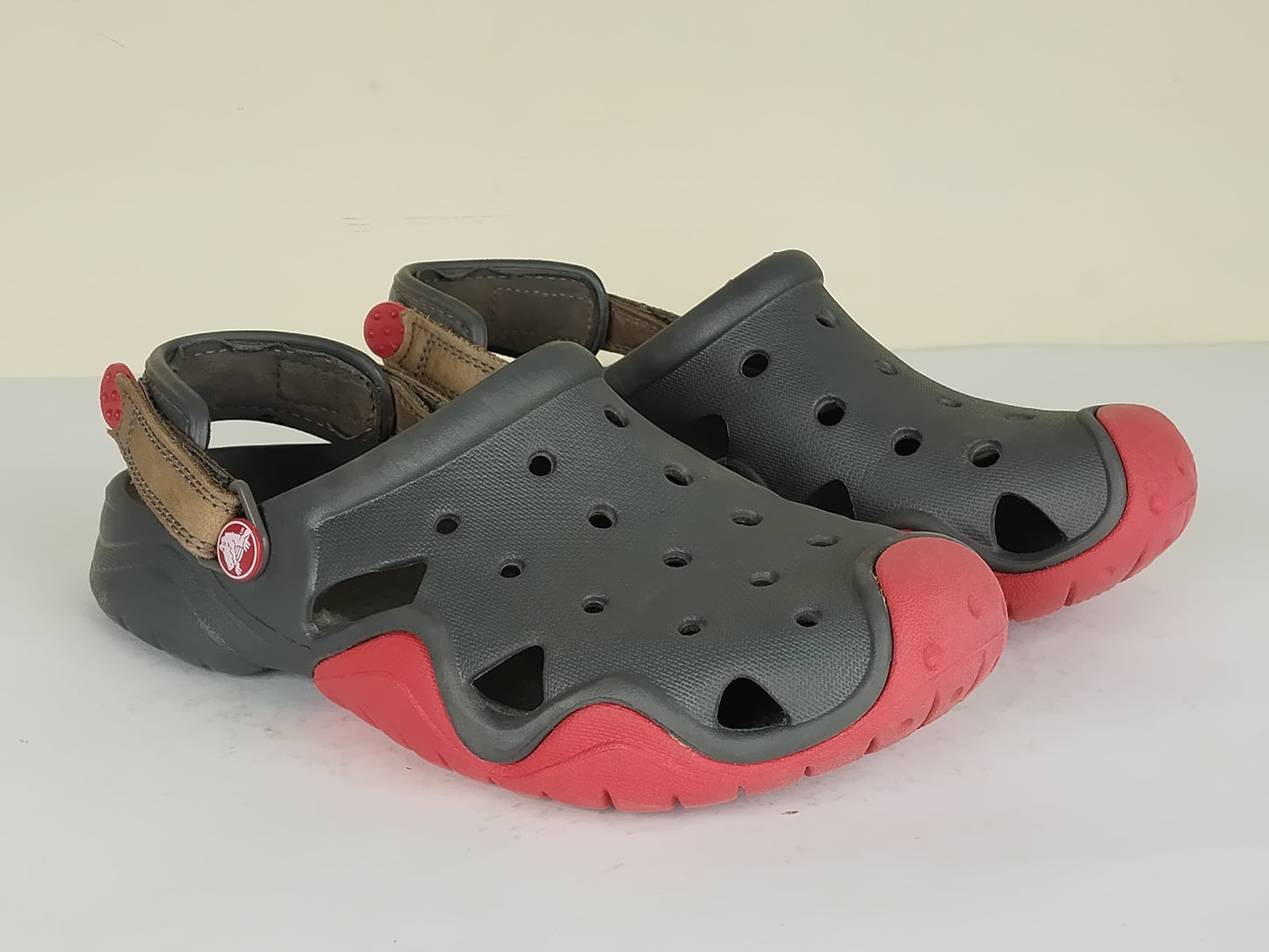 Crocs Duet Max II Clog 'Grey/Red'